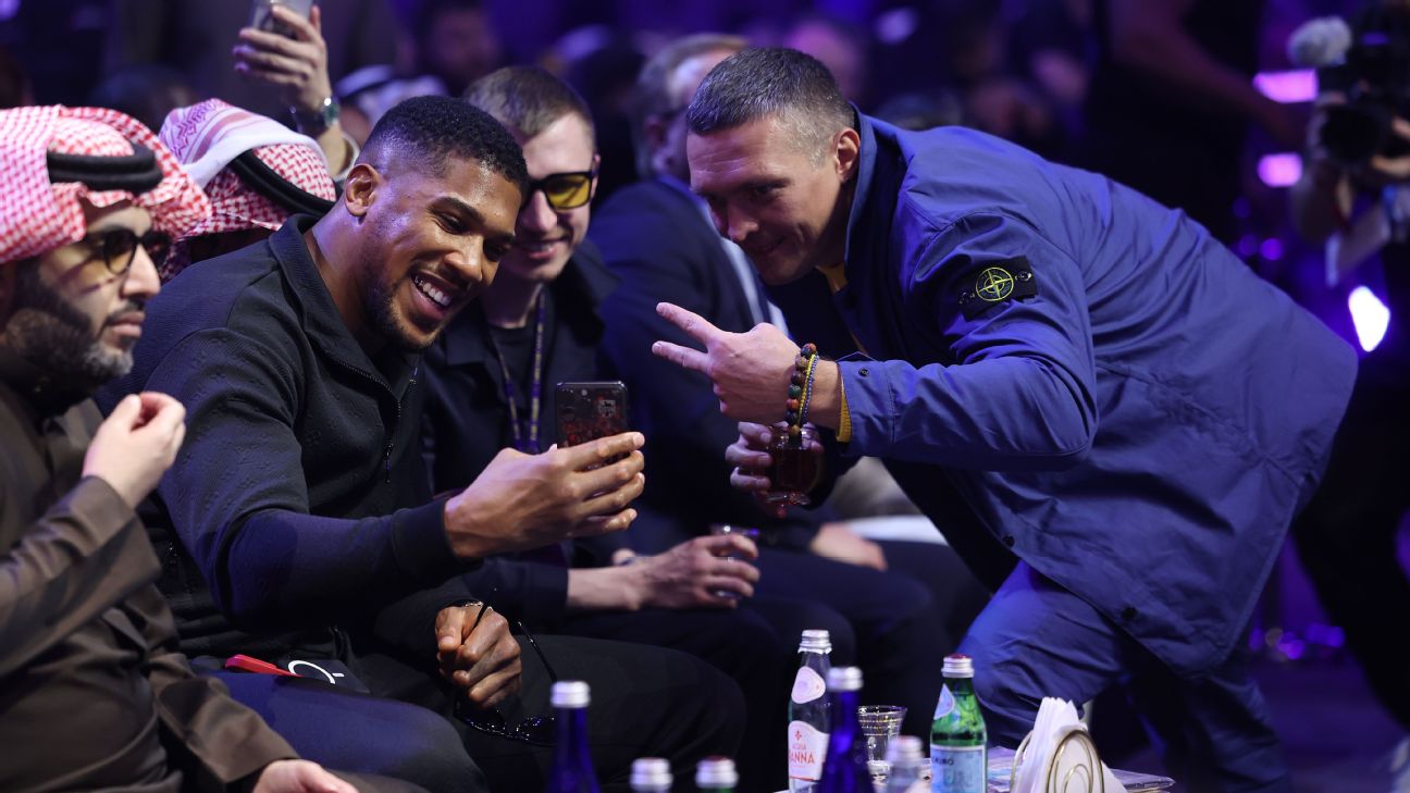 Hearn: Usyk impact on Joshua 'unbelievable'  