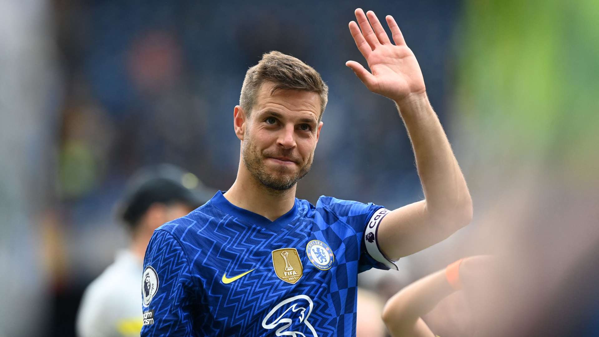 Ex-Chelsea captain announces retirement  