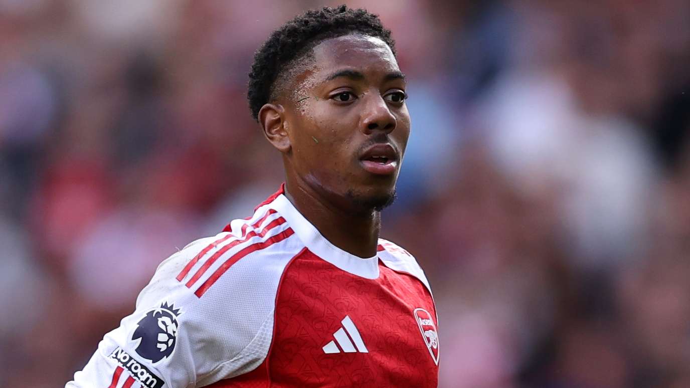 Arteta mocks himself after taking Lewis-Skelly midfield 'risk'  