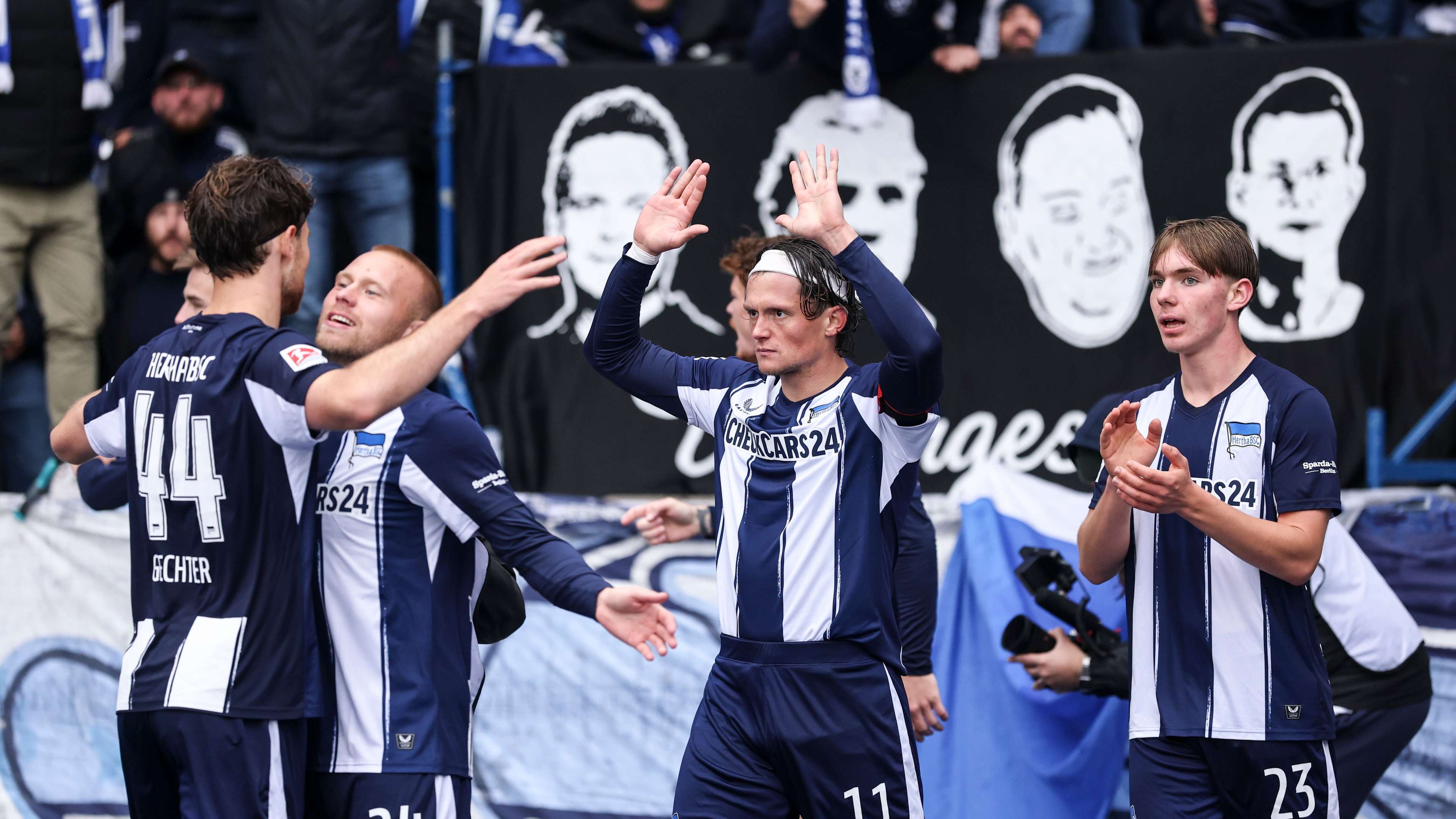 Liverpool in 'concrete talks' to beat Man City to major midfield transfer  