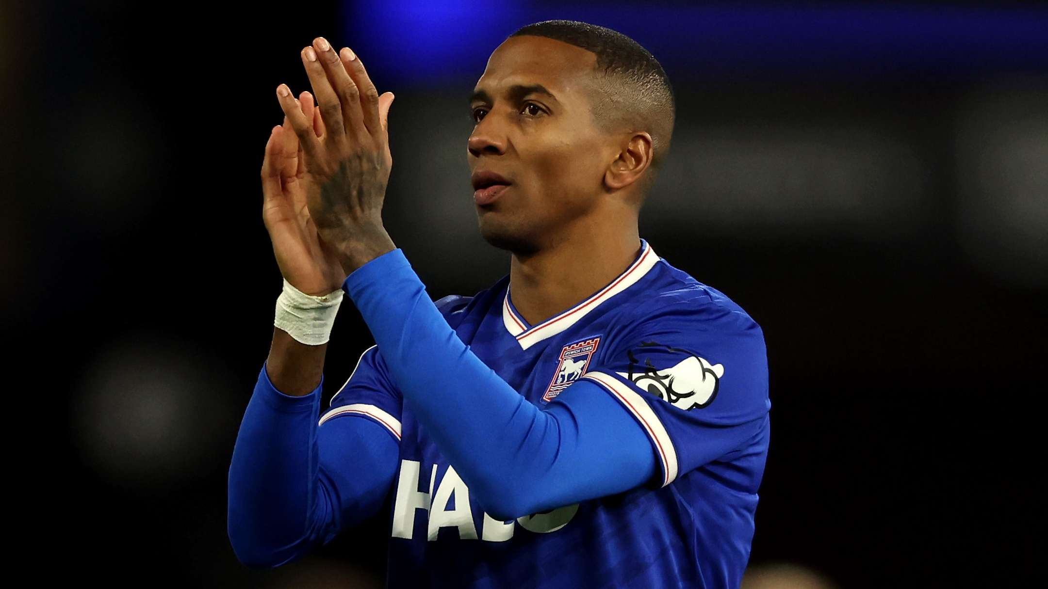 Tributes flood in as Ashley Young makes major career announcement  