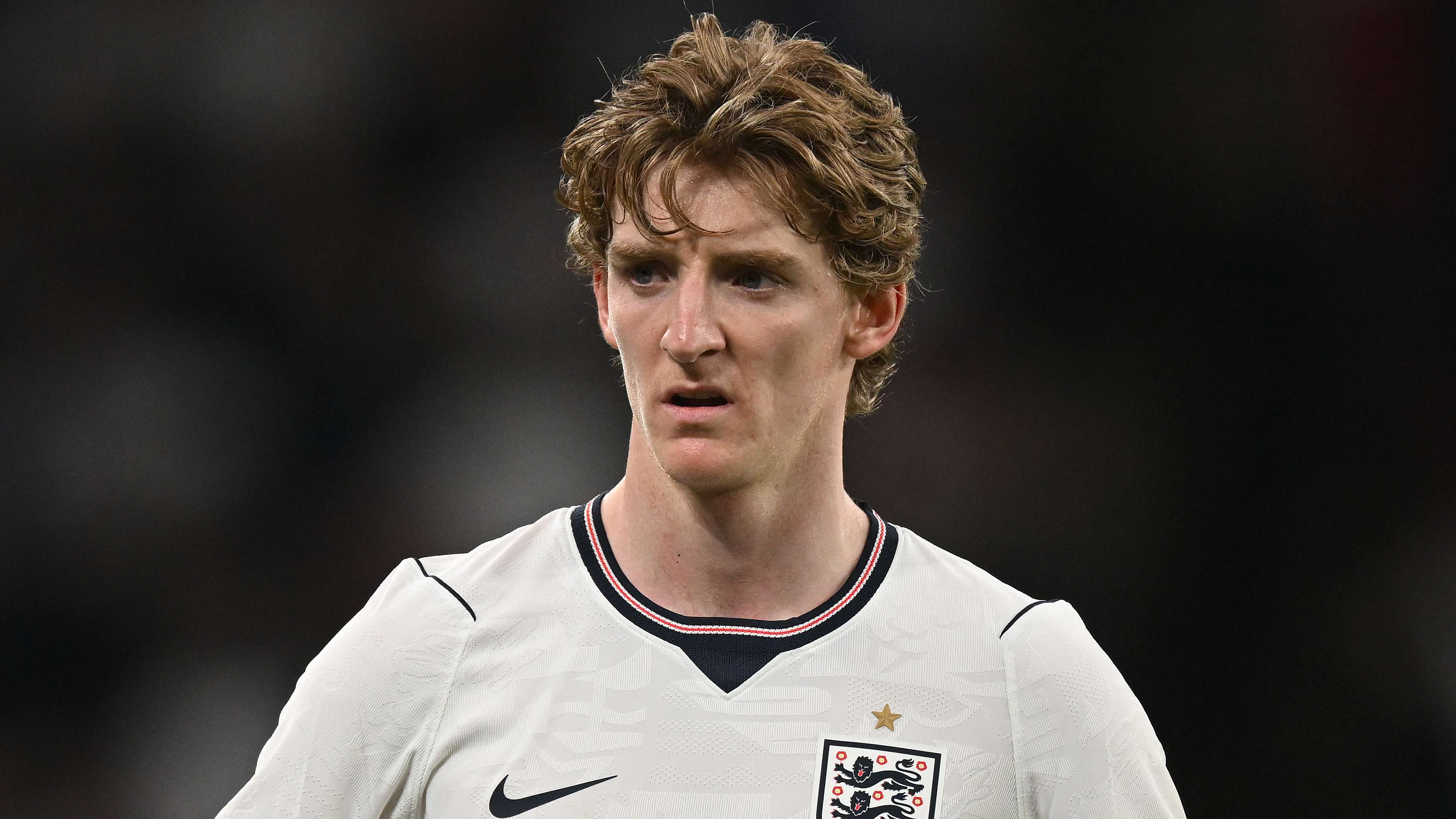 Bayern are urged to pursue a far more affordable option than Gordon  