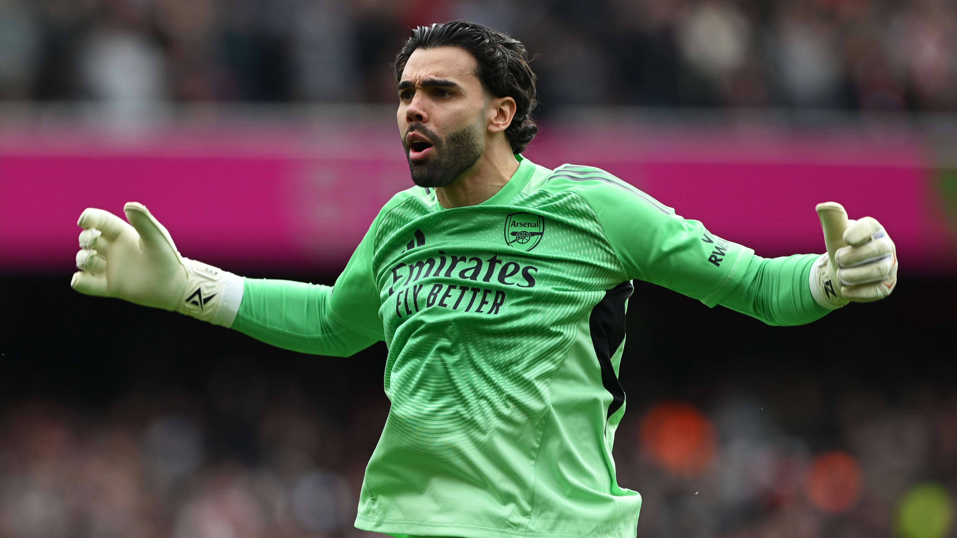 Raya guaranteed a share of Golden Glove award for third successive season  