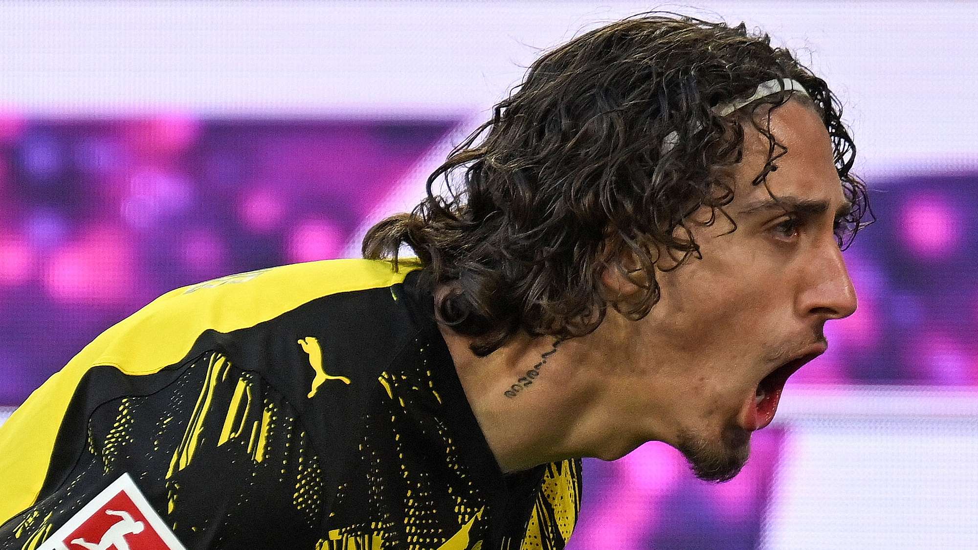The big dilemma facing the Bundesliga's best super-sub  