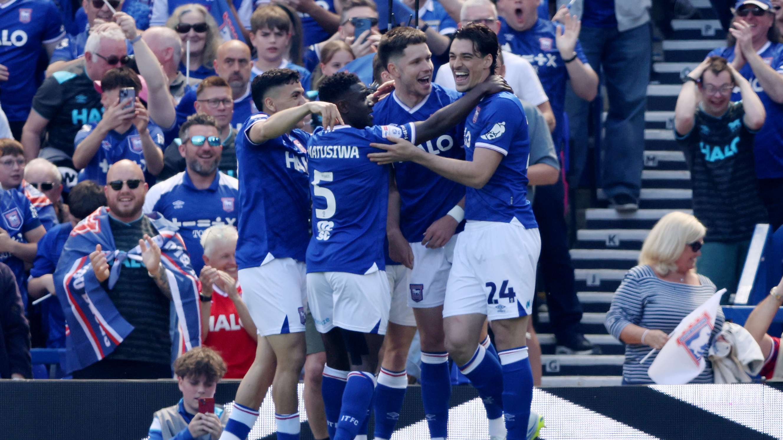 Ipswich promoted as Wrexham suffer play-off heartbreak  