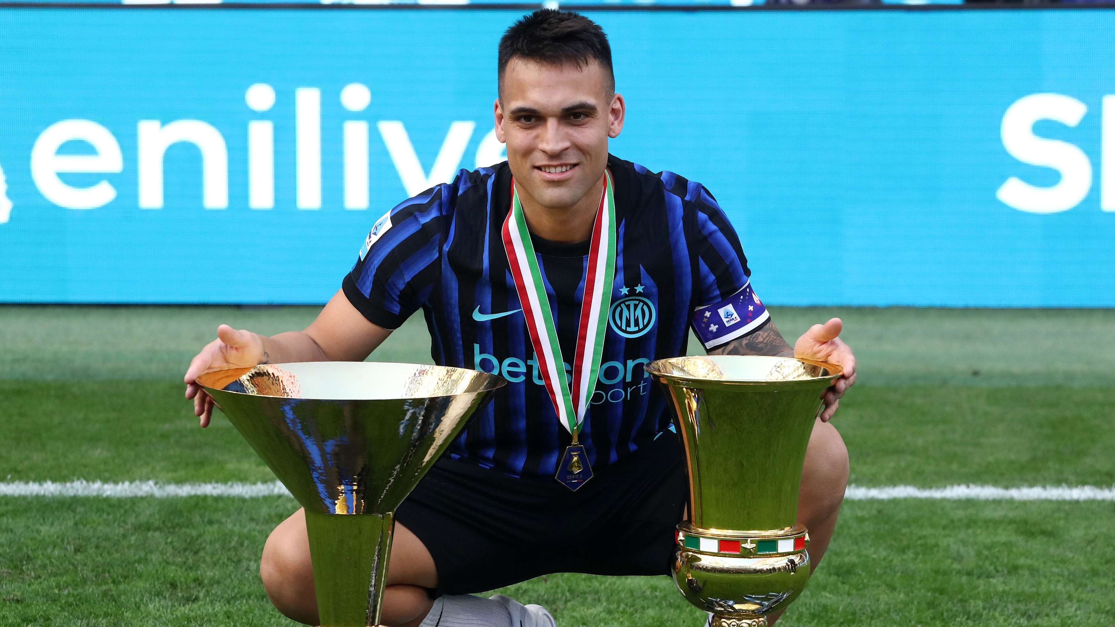 Lautaro expresses desire to retire at Inter as Barca hopes quashed  