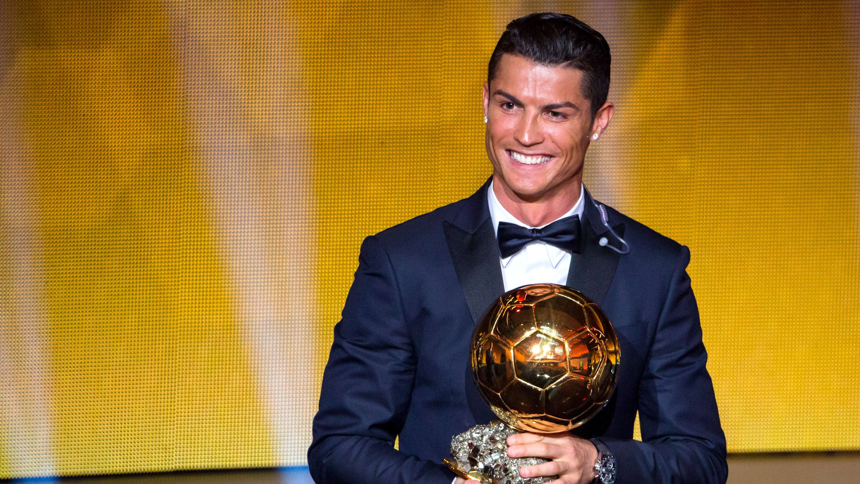 Champagne & extra training! How CR7 celebrated Ballon d’Or win  