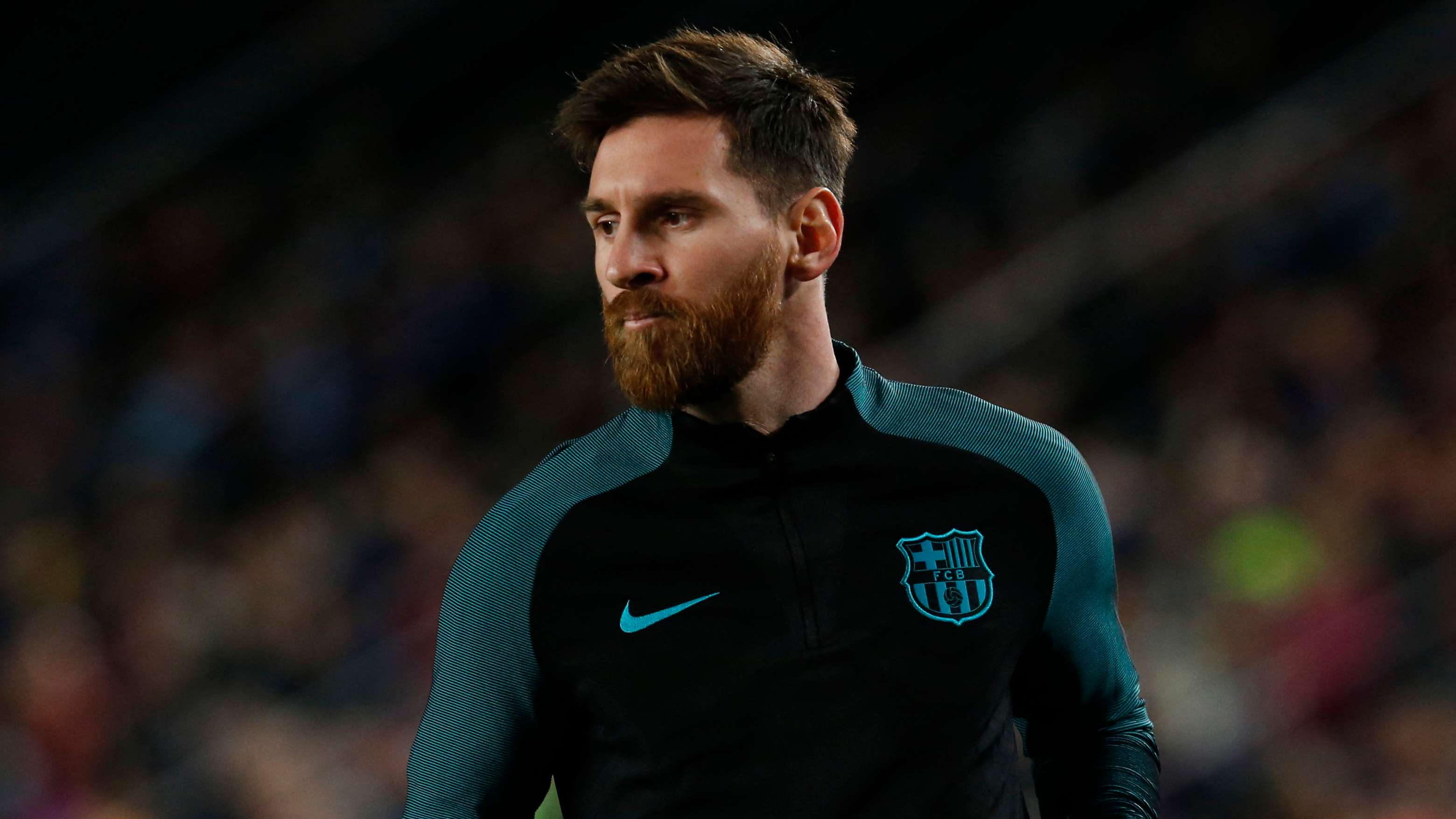 Ex-Barca president reveals mystery €400m bid for Messi  