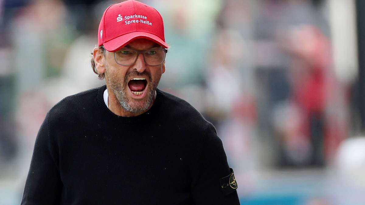 Cottbus secure their place in the second division, while RWE must contest a relegation play-off  