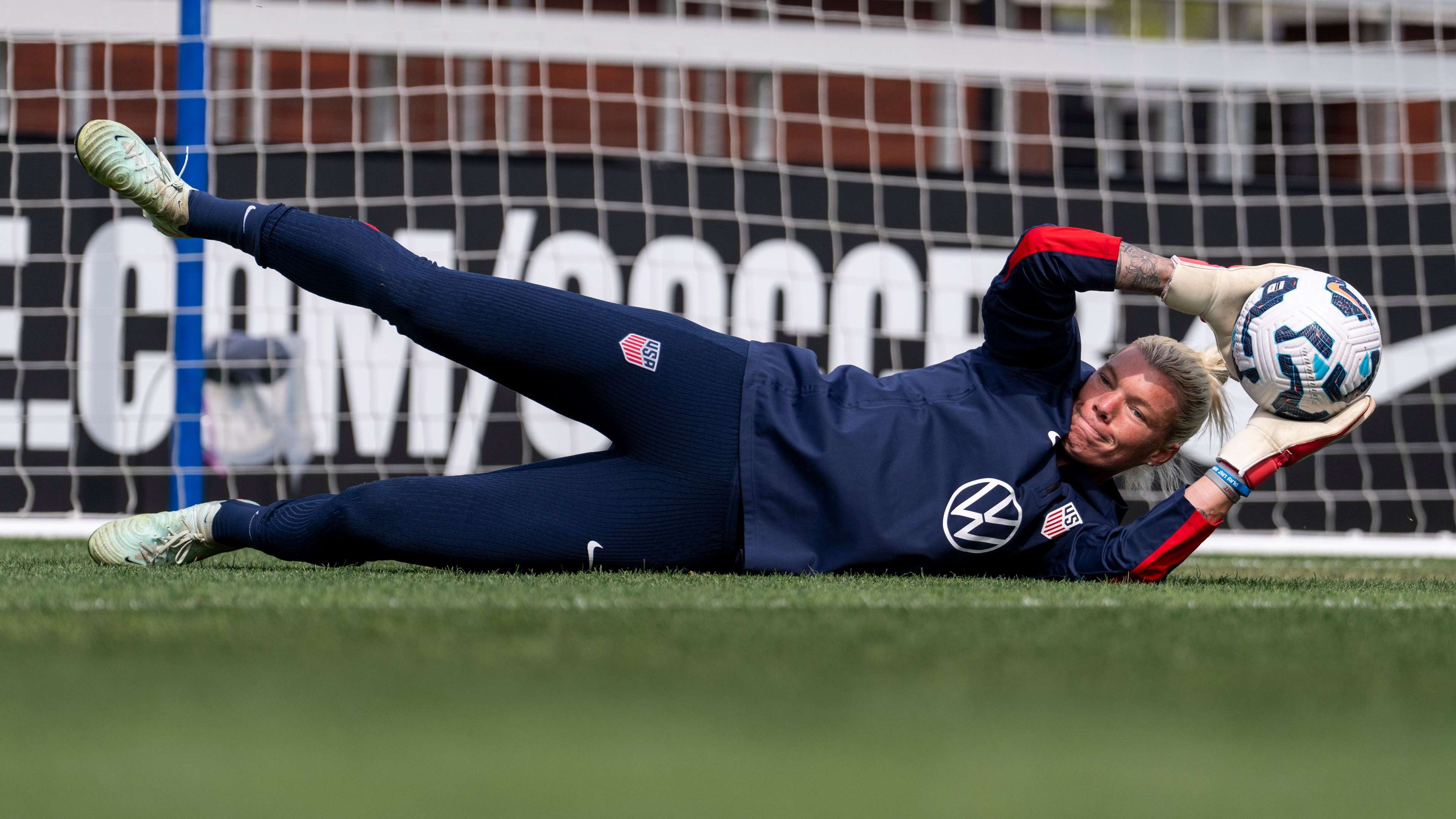 Campbell replaces injured Tullis-Joyce on USWNT June squad  
