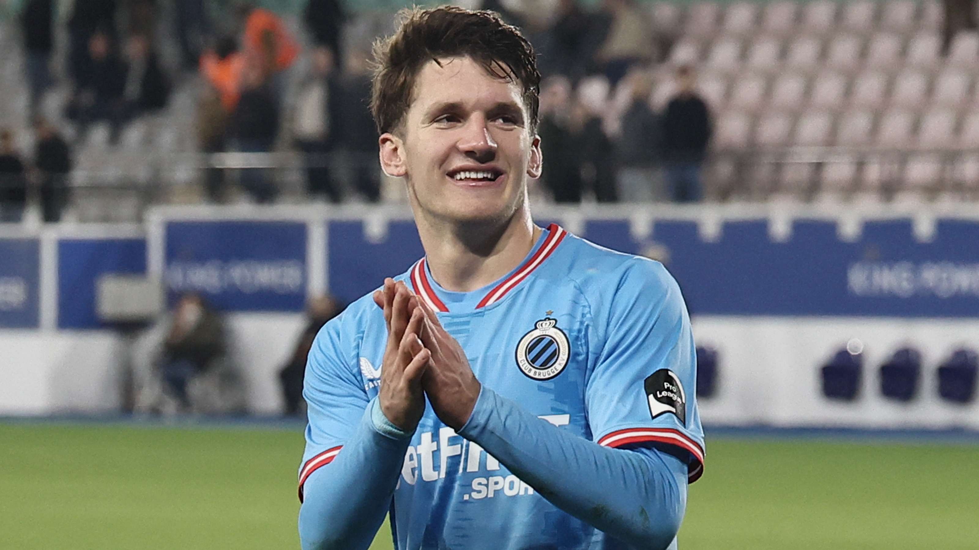 Arsenal agree £34m Tzolis transfer with Club Brugge  