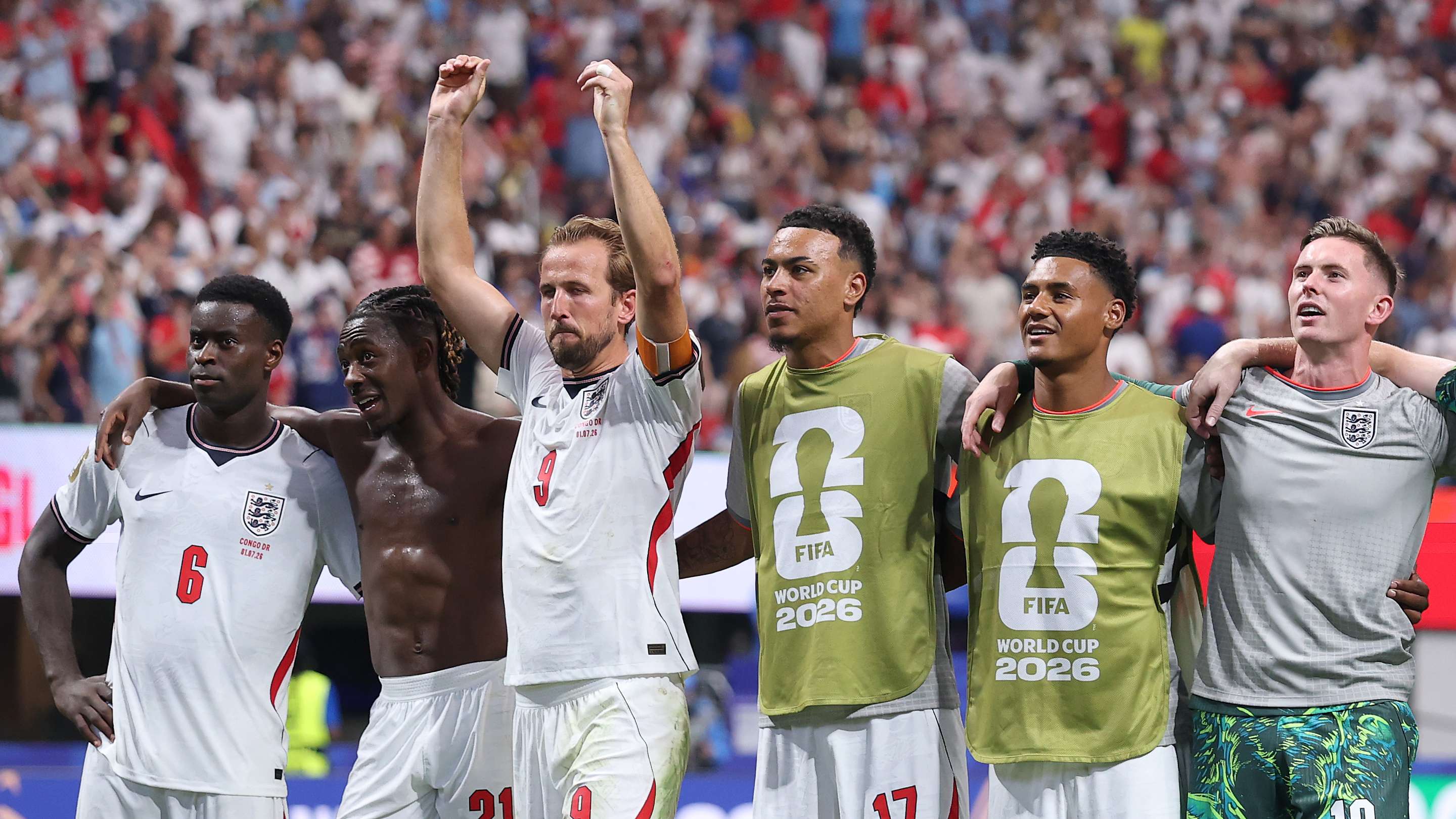📽️ | England players booed after delaying trip due to security fears & 'spy' threat  