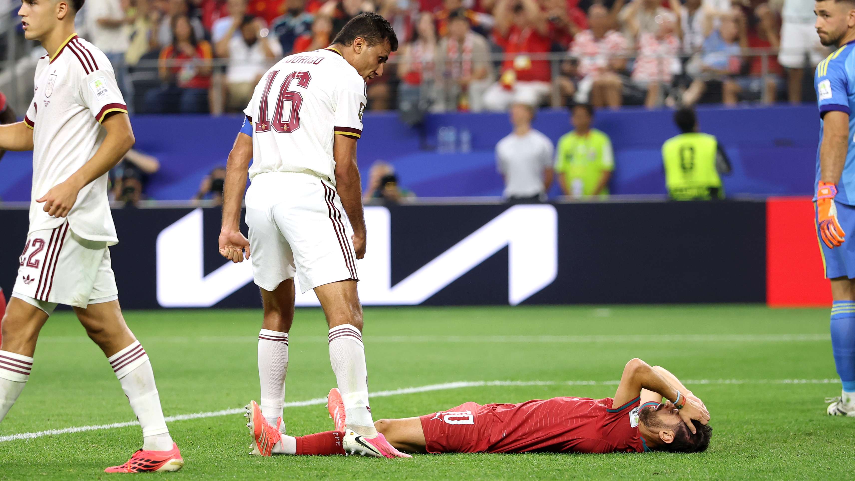 Rodri responds after heated clash with Bernardo Silva  