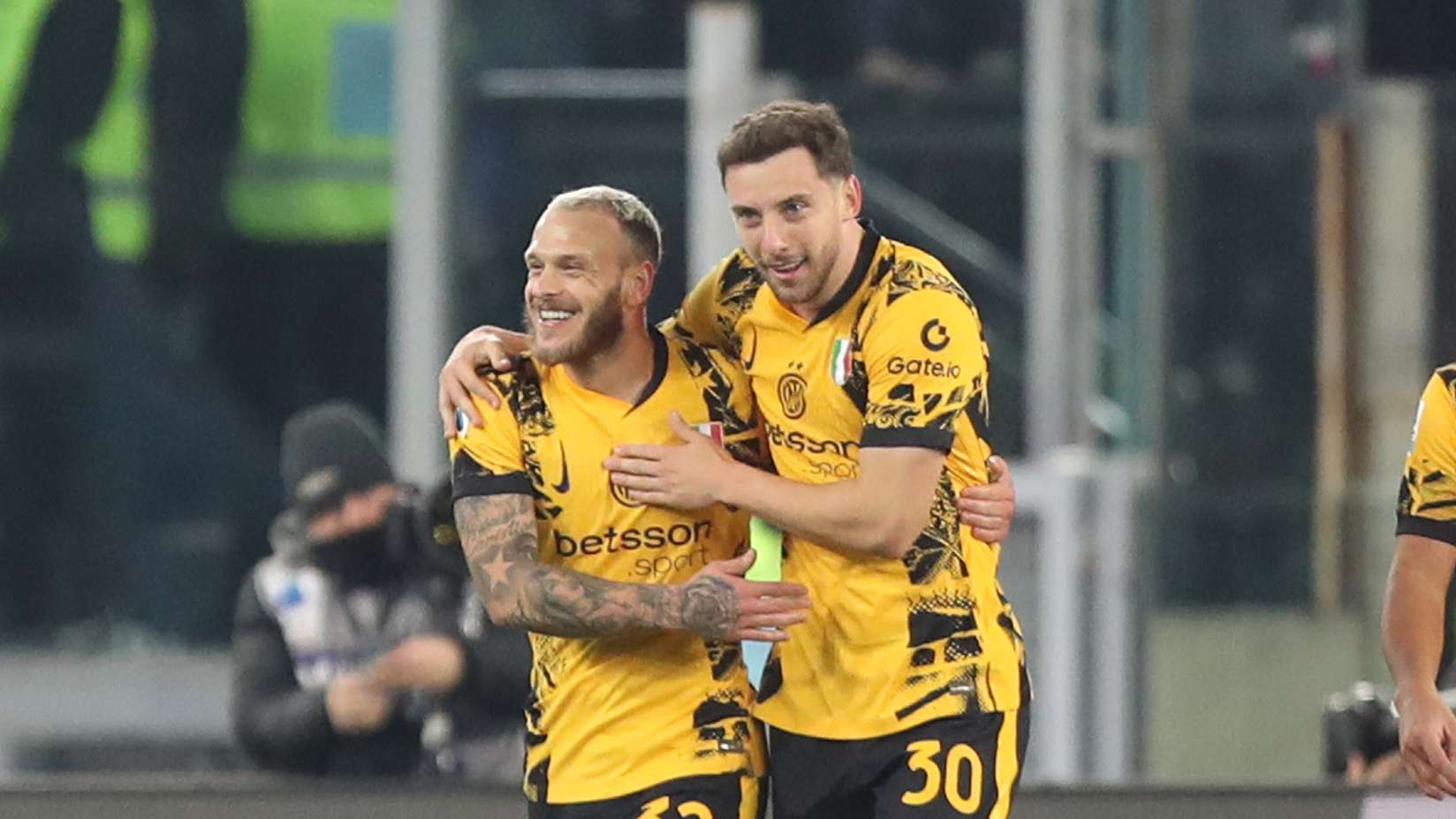 Inter set to prioritise contract extensions for Dimarco and Calhanoglu  