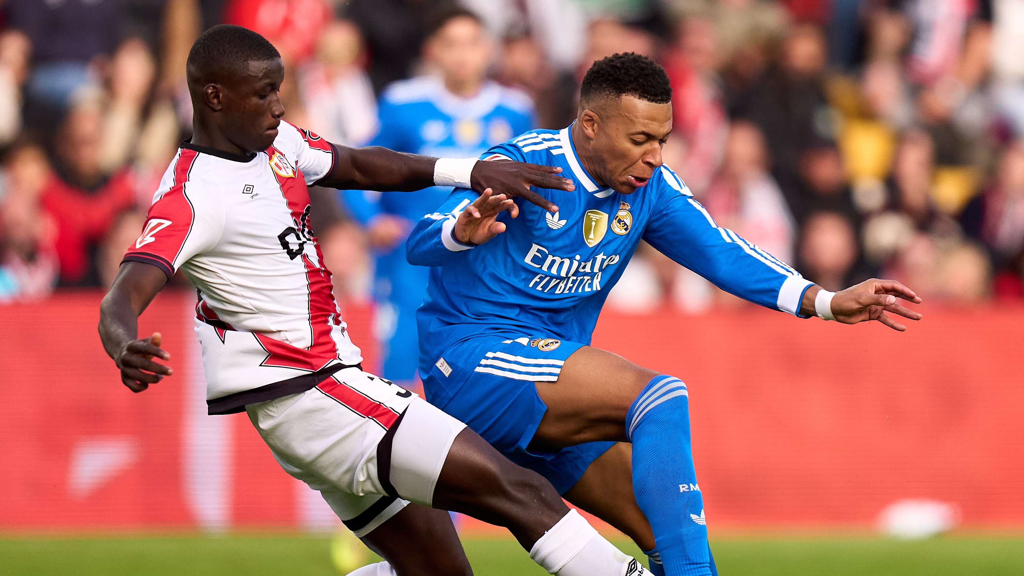 Hull smash record for Vallecano's Mendy  