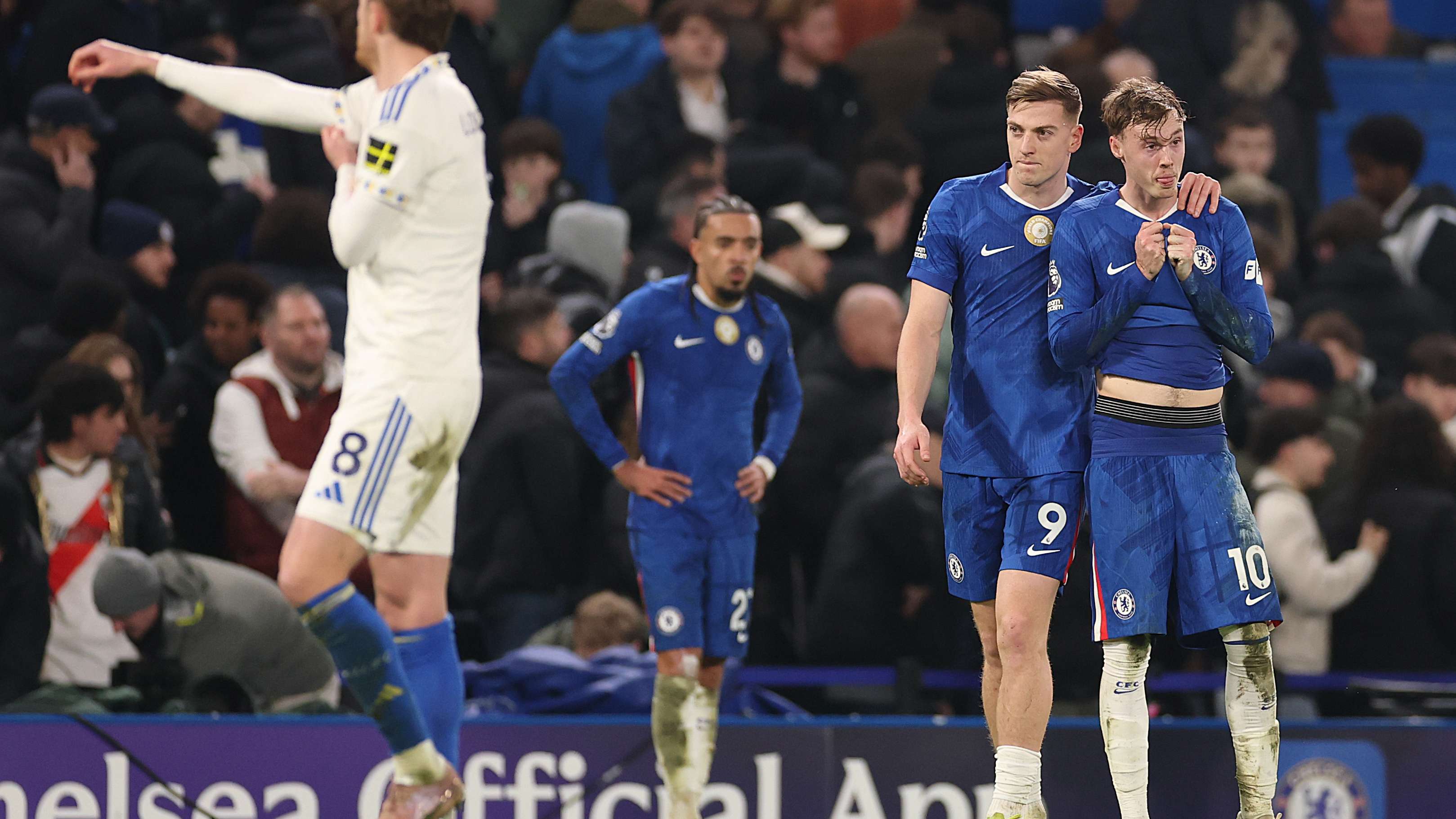 Chelsea set £50m price tag on star striker  