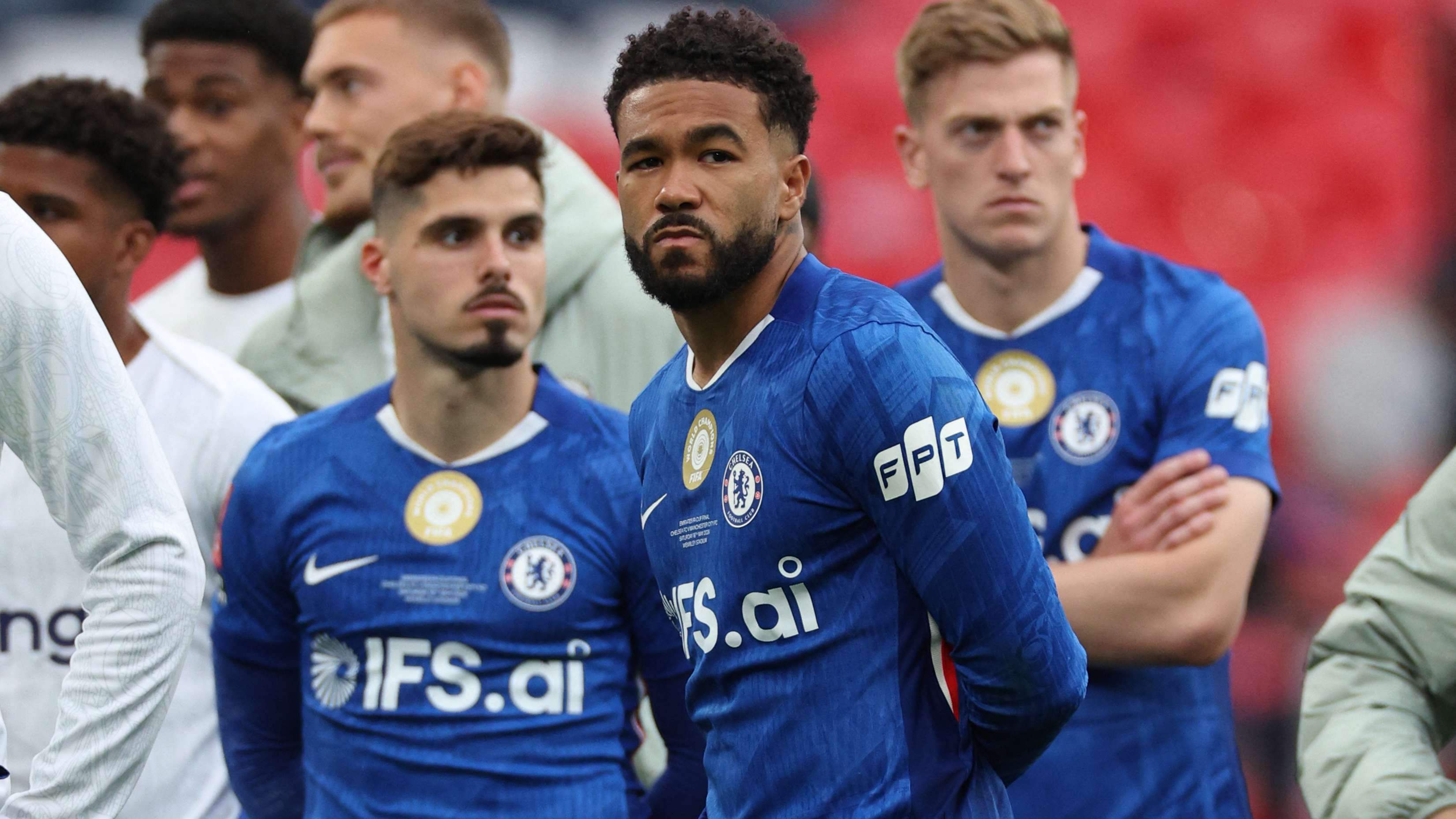 Price set: Milan ignites the race for Chelsea star  