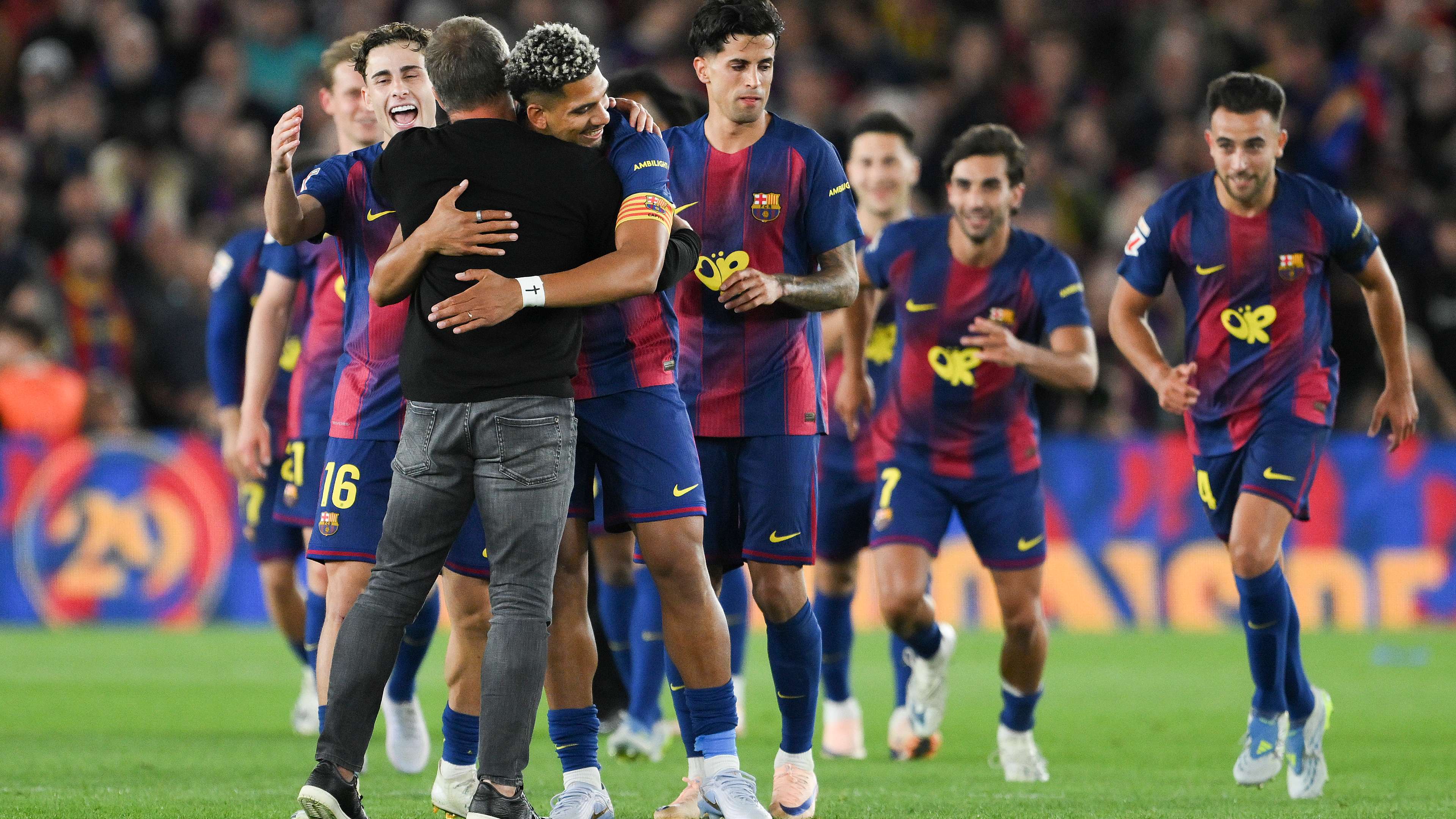 Barcelona set to officially announce the departure of two players today  