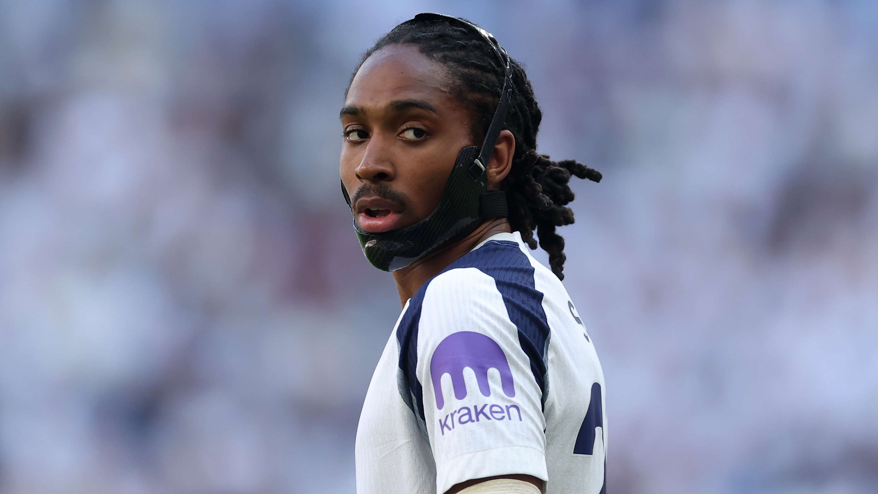 Spence arrives in Italy for Inter medical ahead of €35m transfer  
