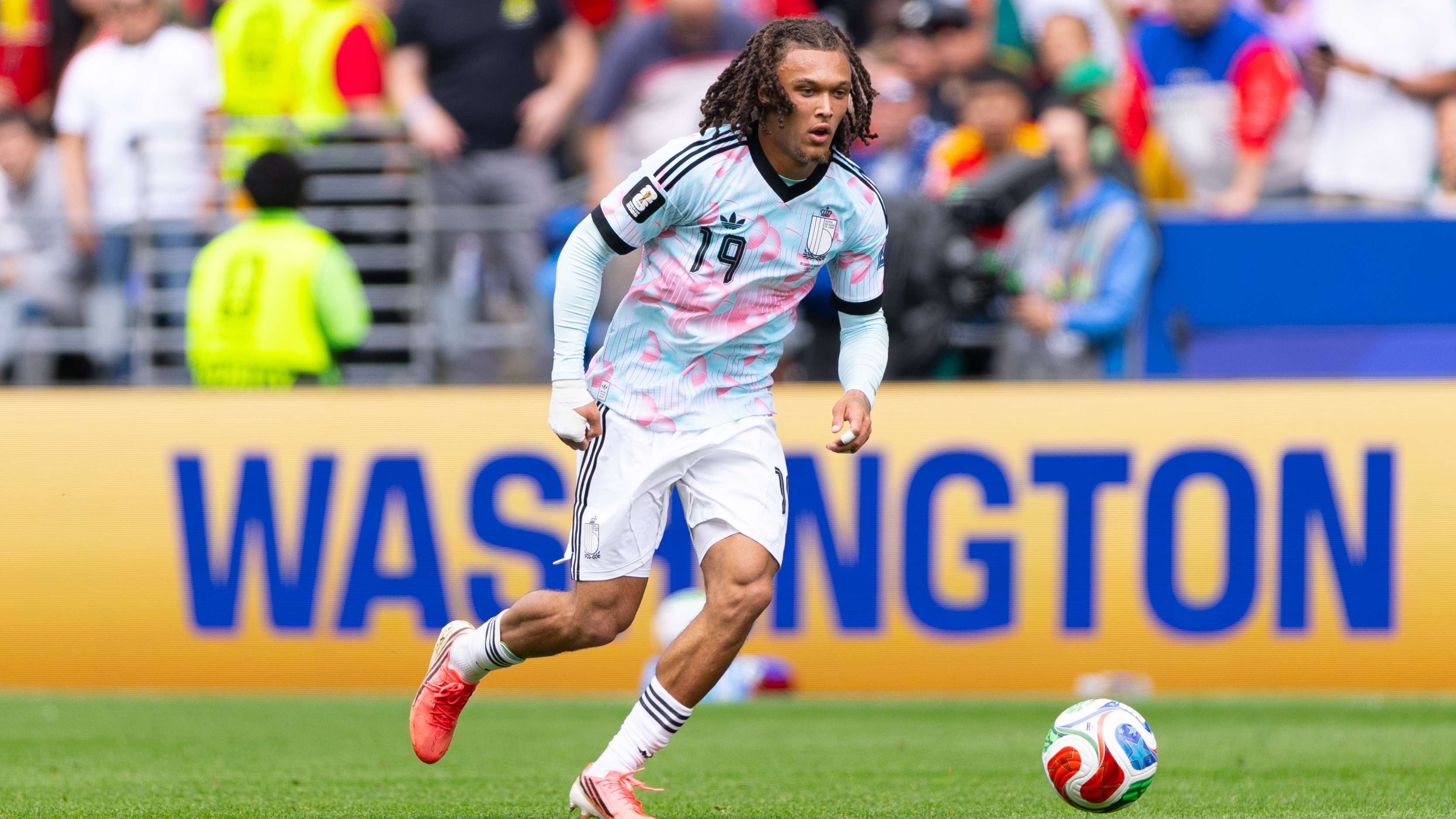 Who is Diego Moreira, AC Milan's new signing  