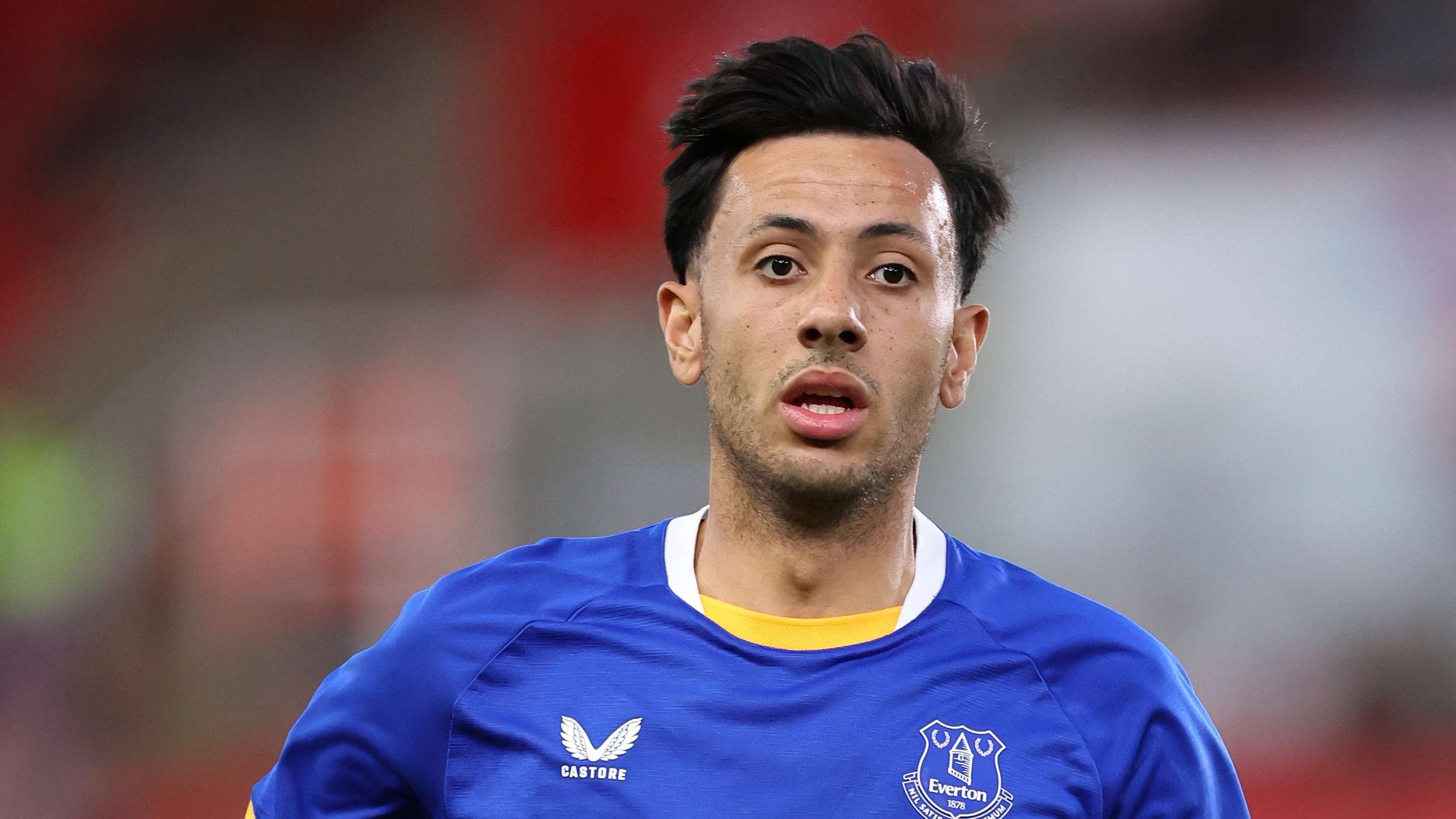 Everton & Palace agree McNeil-Johnson swap deal  