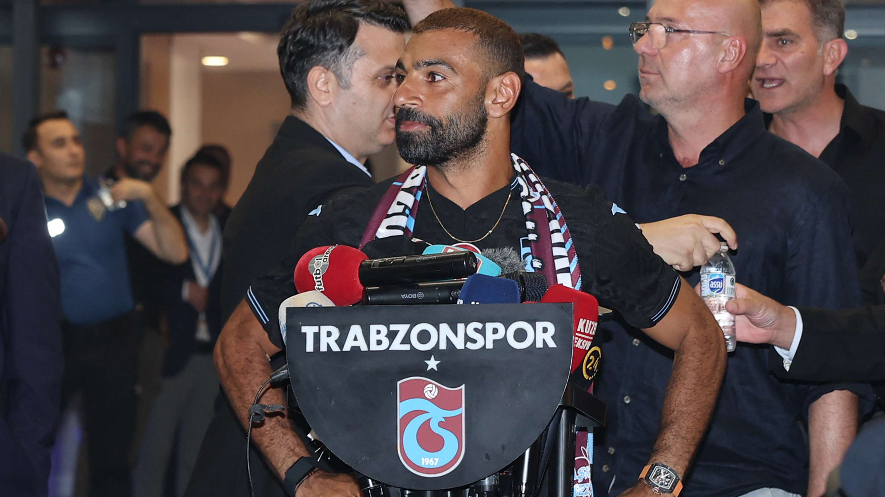 Video: Salah stunned by Trabzon fans: I have never seen anything like this in my life  