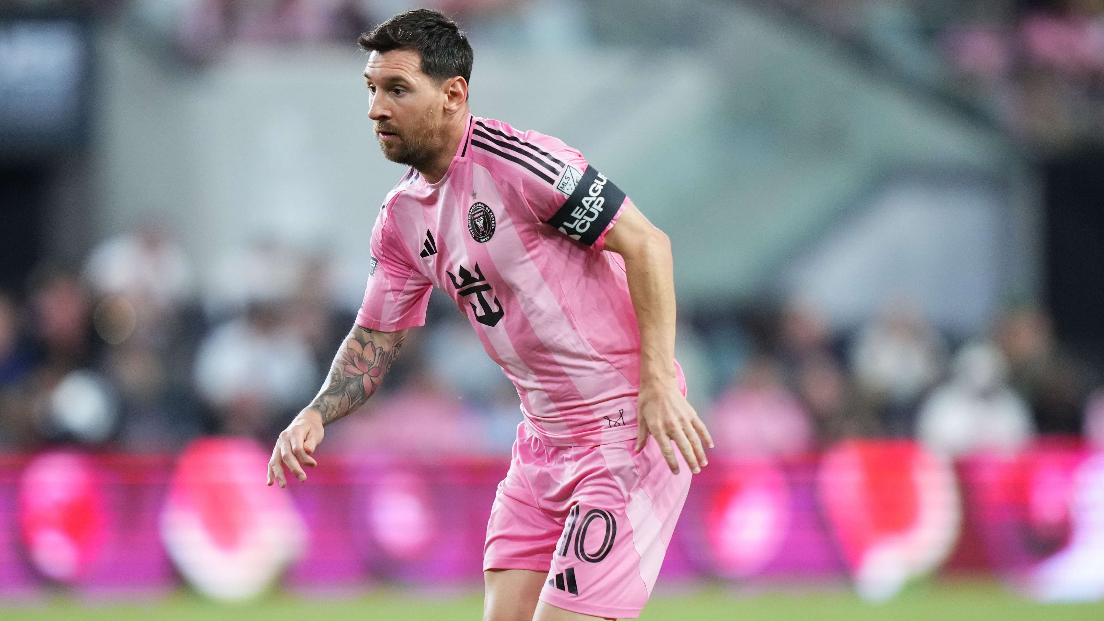 After his father's passing: Messi's coach makes a special request to everyone  