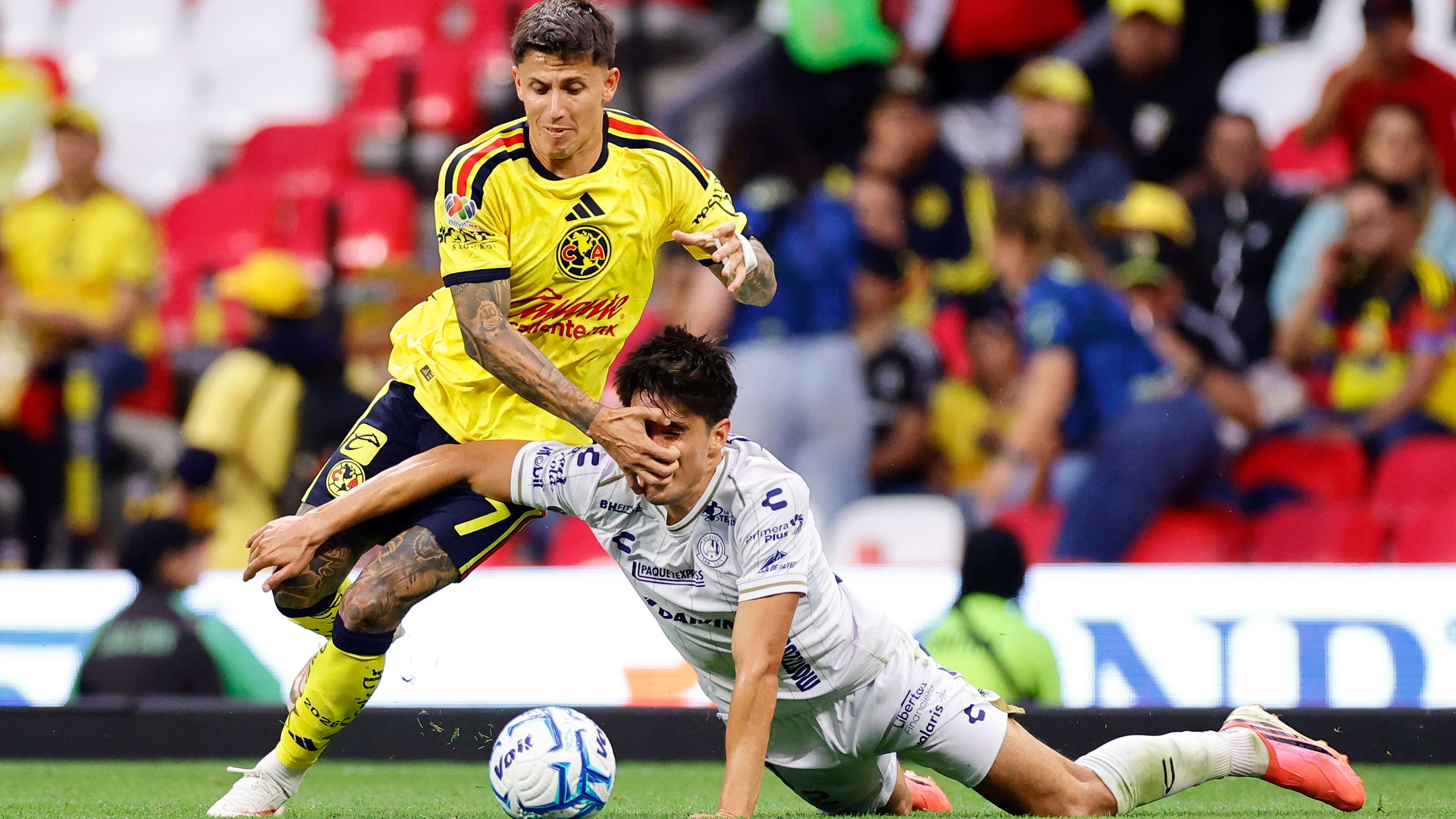 Ajax see in 36-cap international a replacement for Godts and offer €12 million  