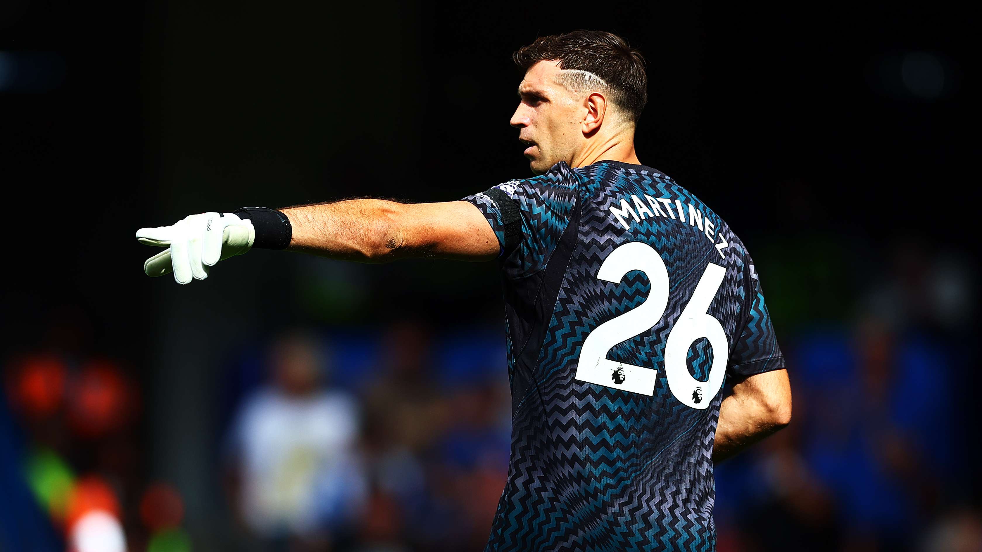 Martinez gets Terry's blessing for iconic No.26 at Chelsea  