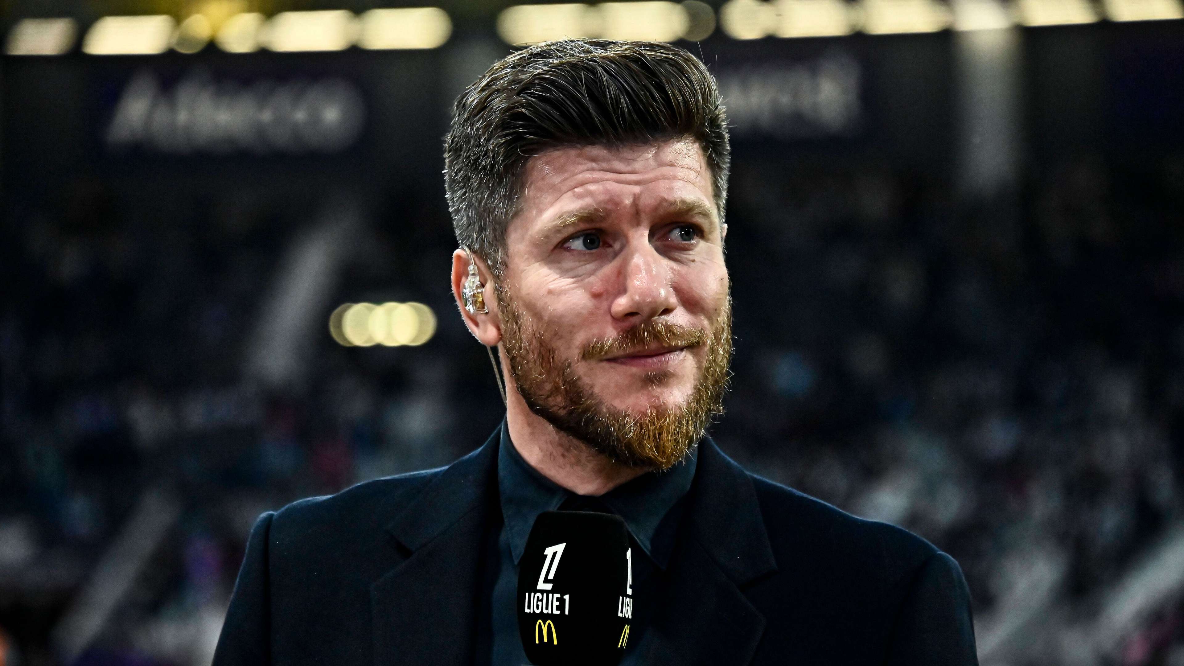 Scotland are set to present former Eredivisie defender as new national team manager  