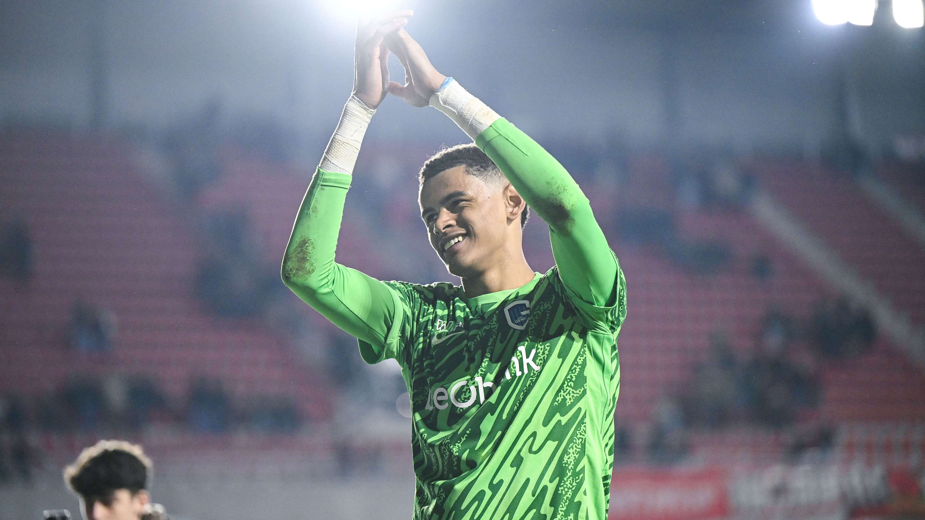 Liverpool complete £30m signing of wonderkid goalkeeper  