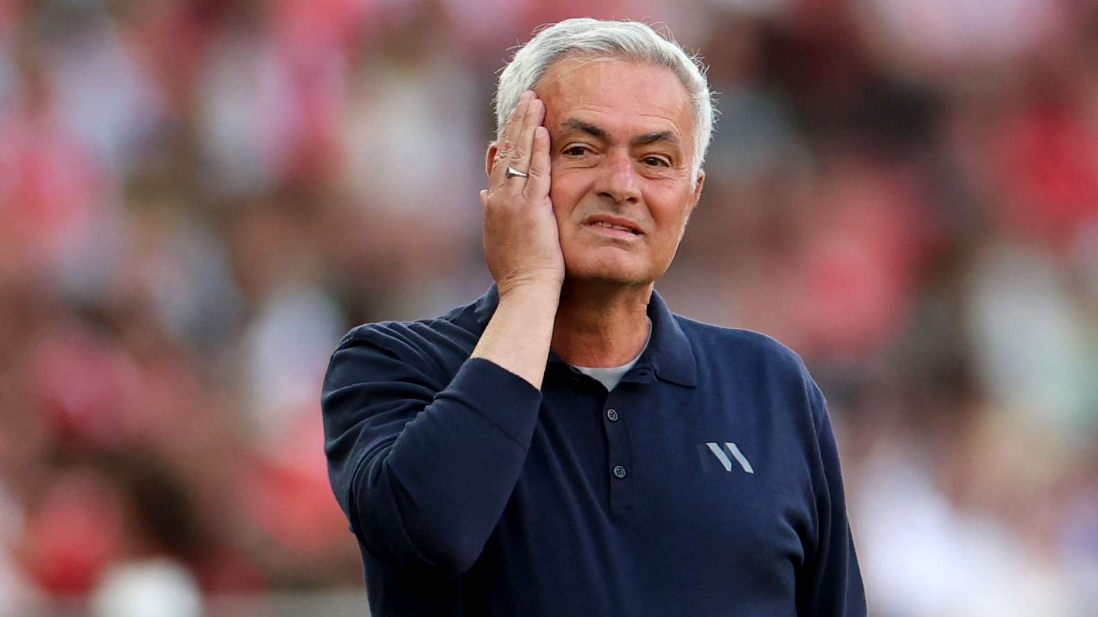 A major dilemma: Real Madrid's collapse puts Mourinho face to face with the ghosts of the past  