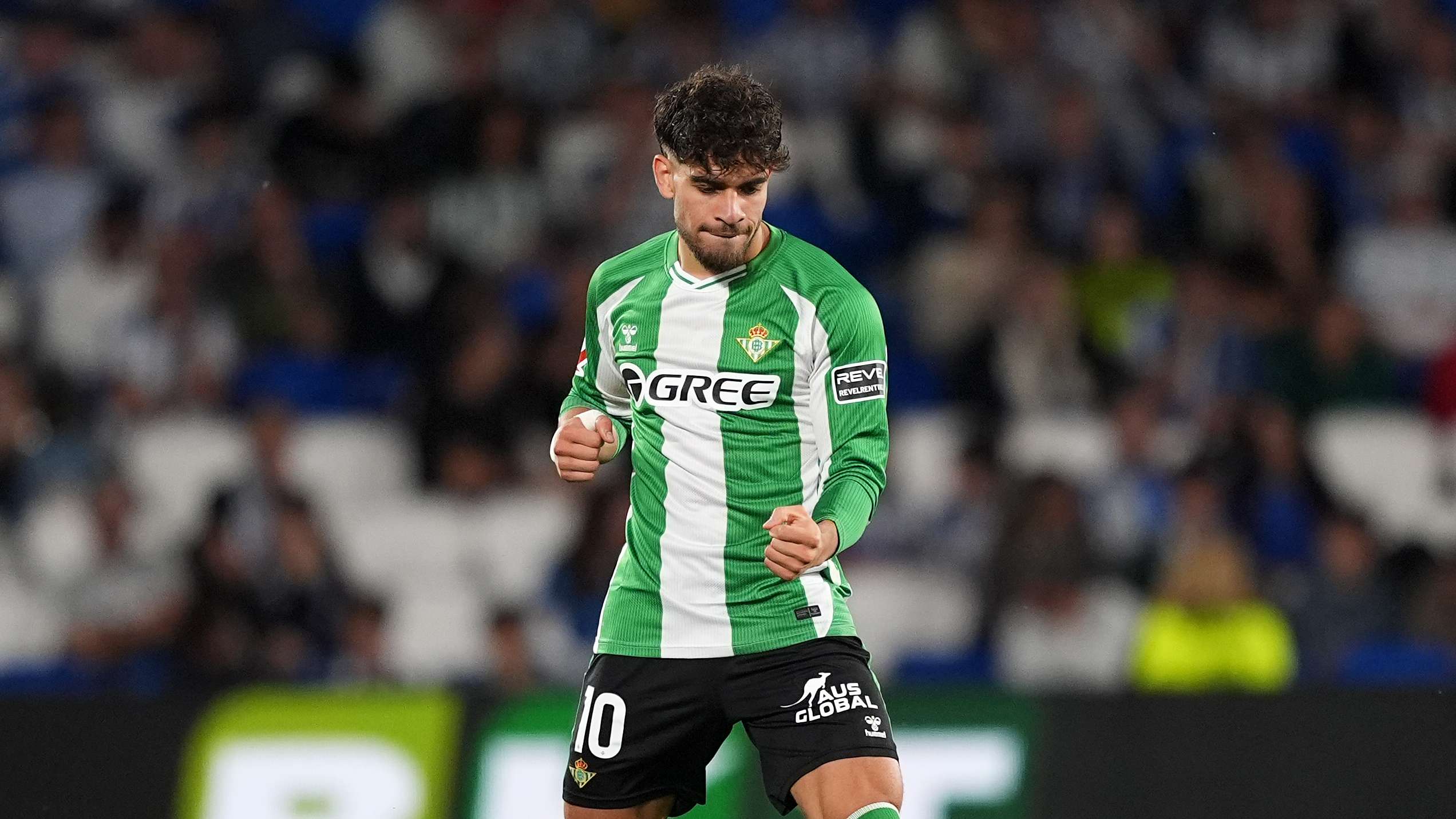El Zalzouli maintains the mystery before the European appearance  