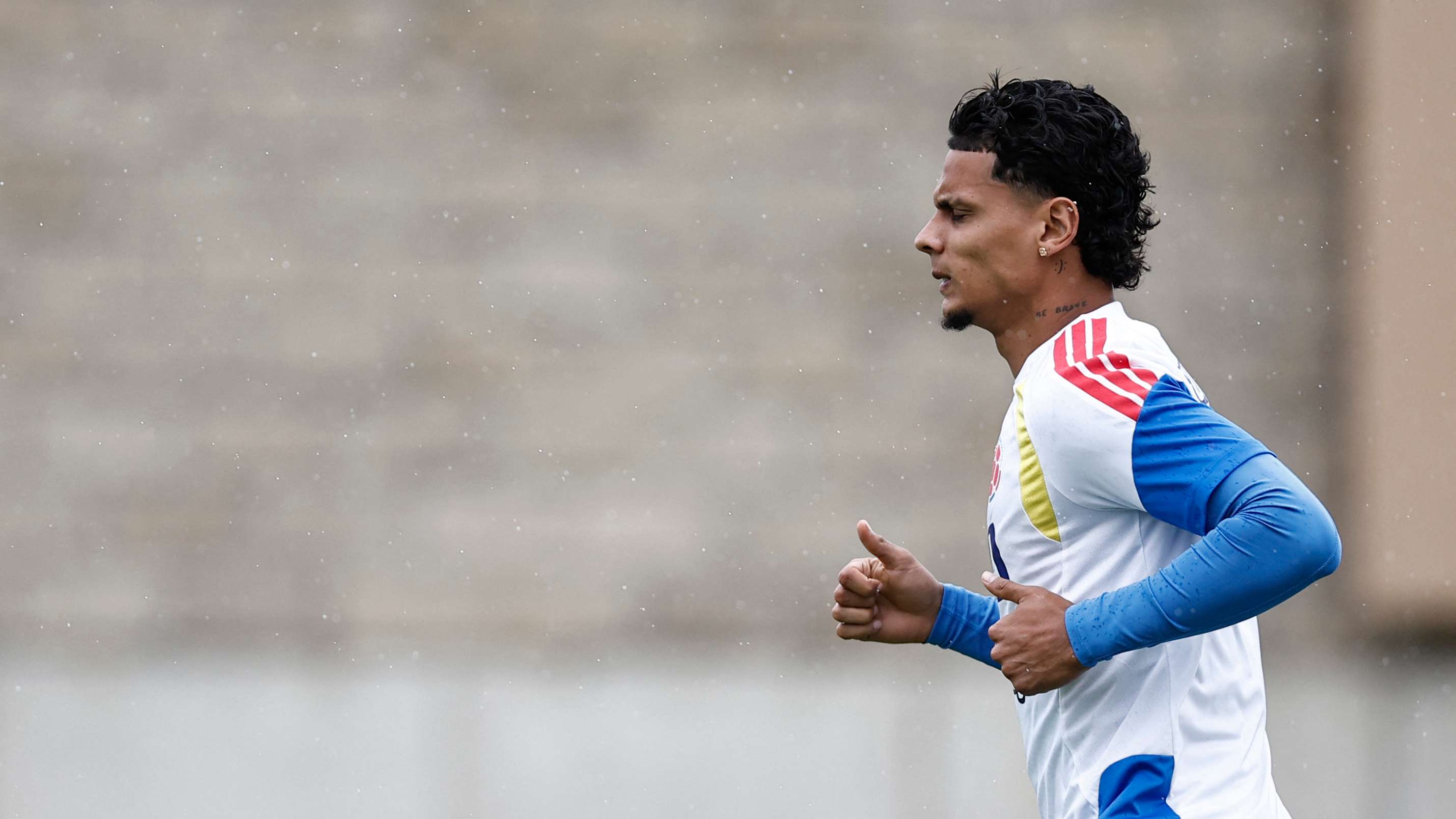 The secret lies with Mohamed Noor: why does Rios wear a defender's shirt at Al-Ittihad?  