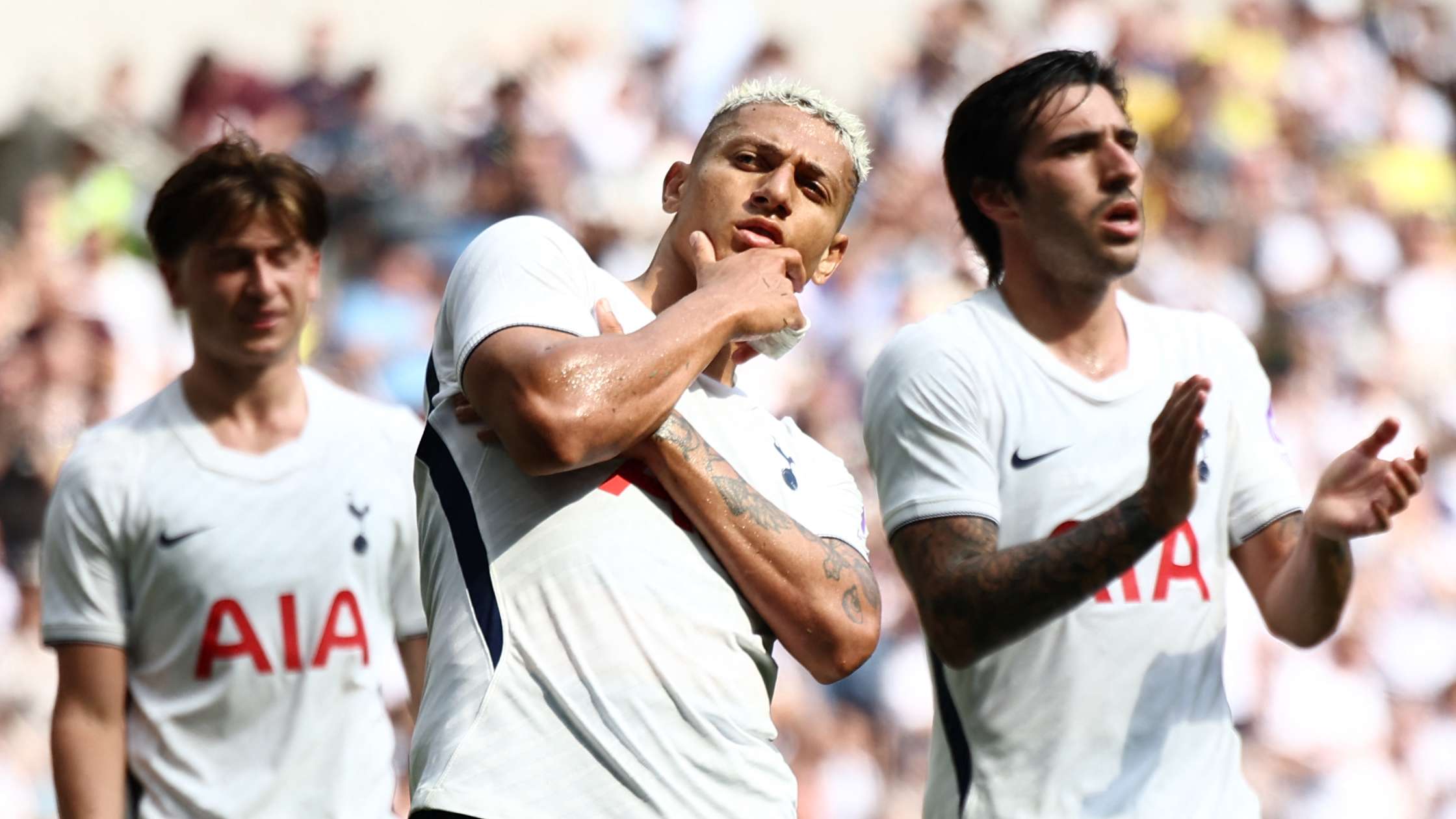 Alongside Salah: Tottenham star pushes to leave for Trabzon  