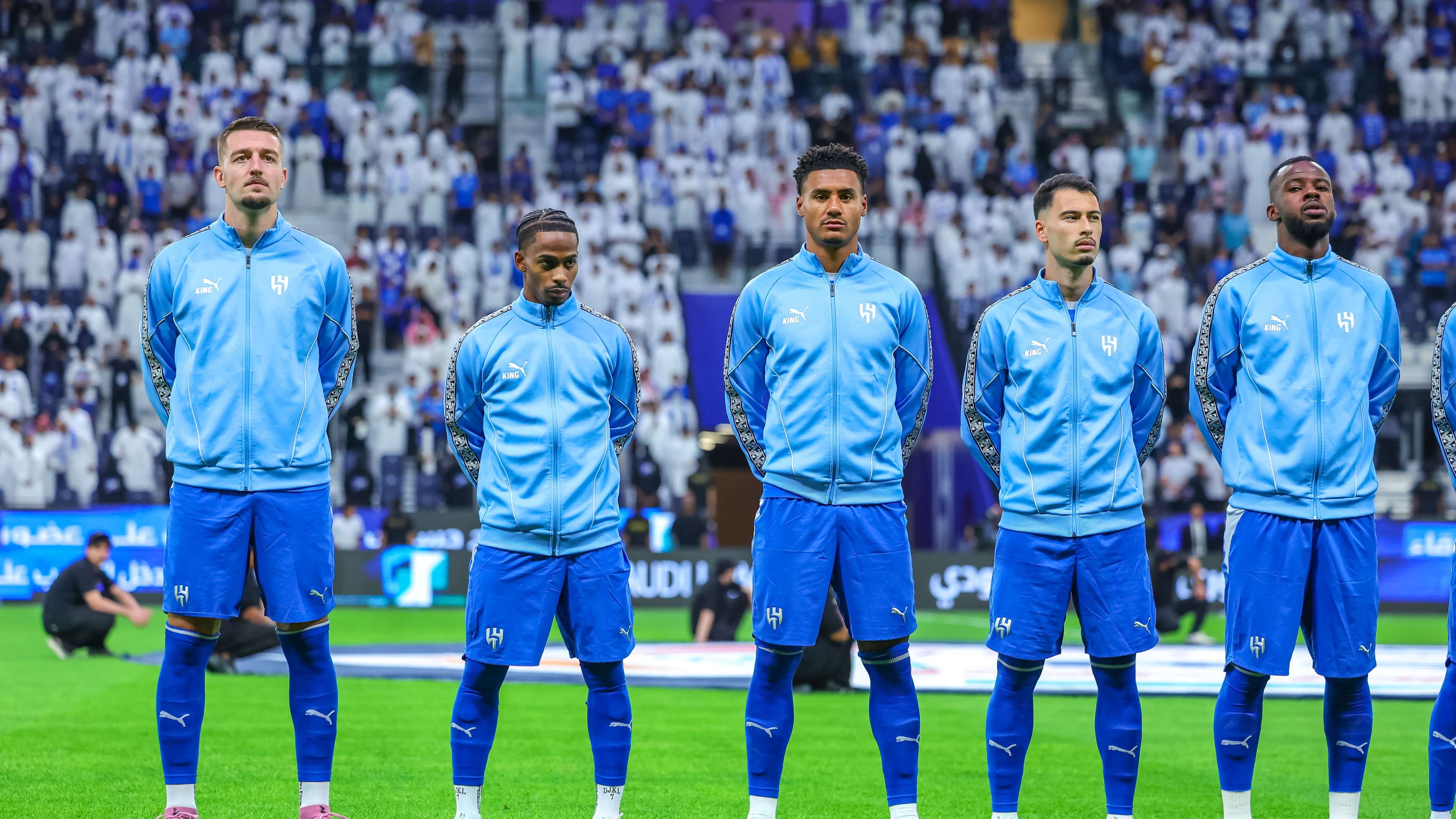 Watch: Martinelli and Watkins fire against Al-Taawoun and return Al-Hilal to the top  