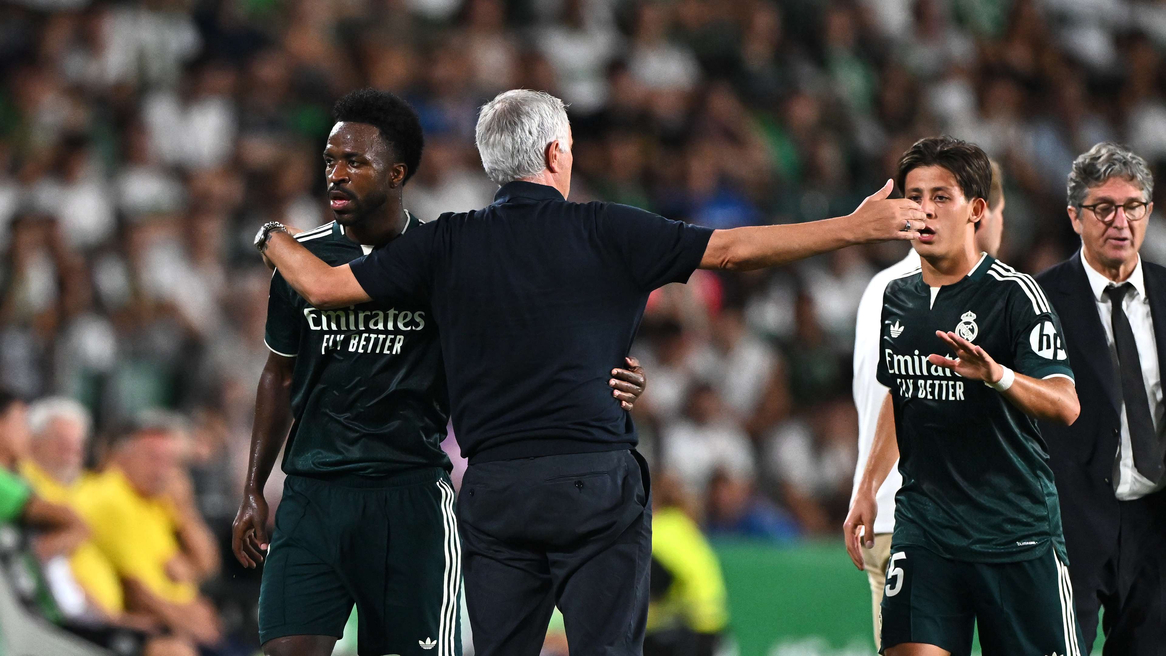 Vinicius pays the price for his decline: Mourinho threatens punishment  
