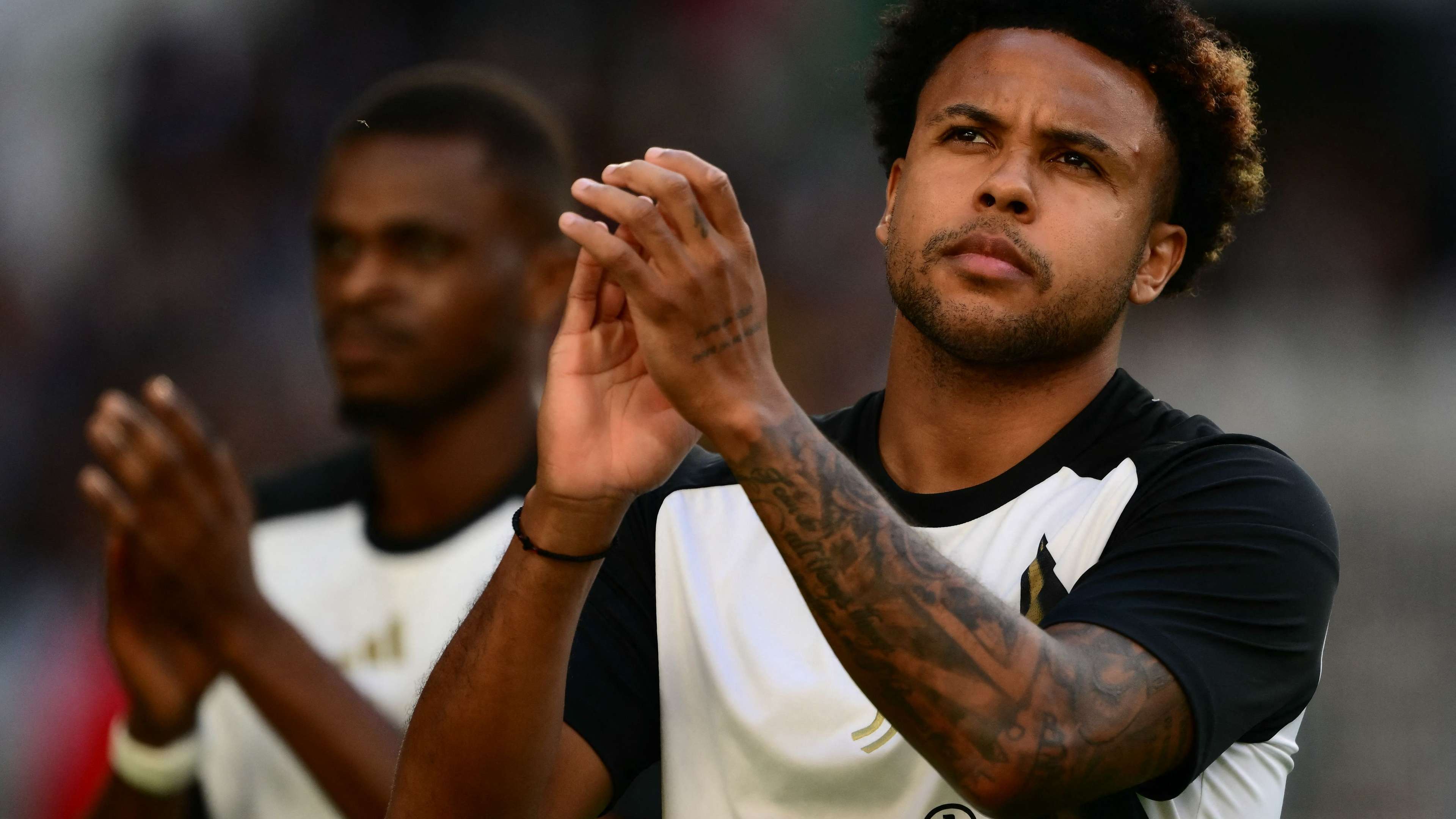 McKennie goes wild at Oktoberfest: songs and rides  