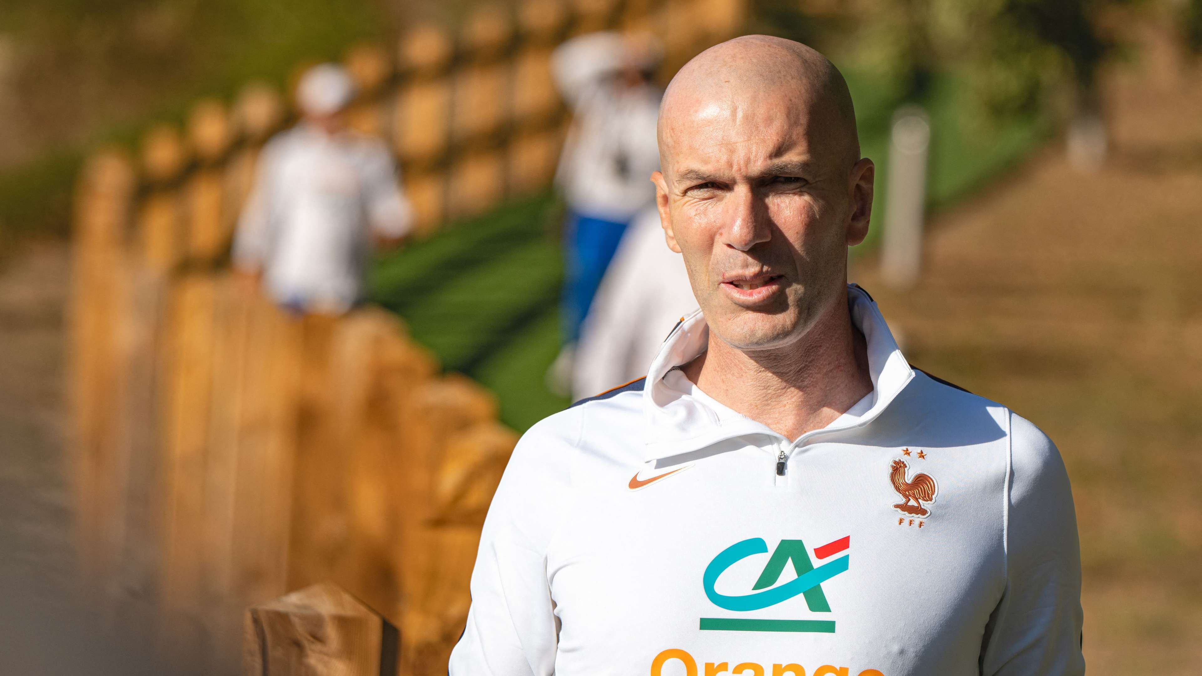 Zidane breaks from Deschamps era  