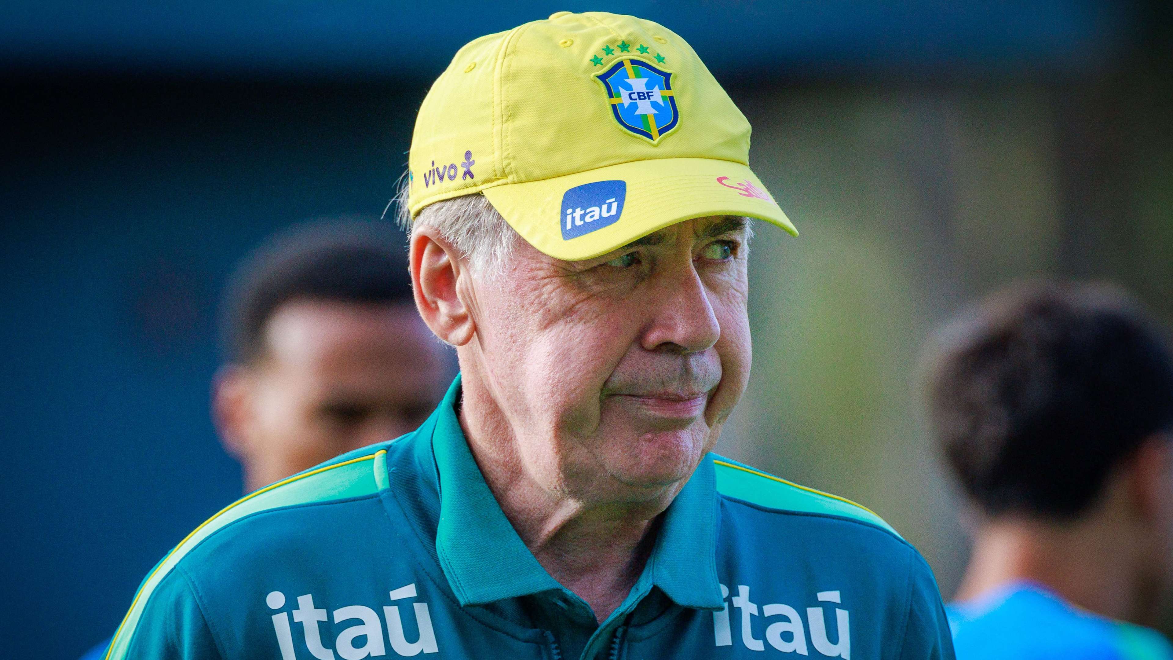What about Raphinha? Ancelotti shocks Real Madrid fans with harsh comment about Vinicius  