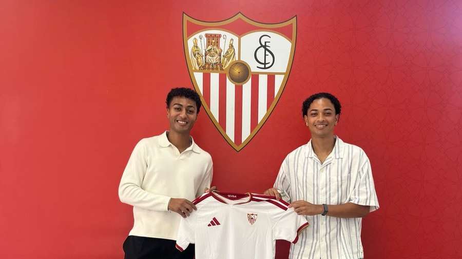 Two Saudis in Spain: the Al-Jaarafi brothers promoted to Sevilla's squad  