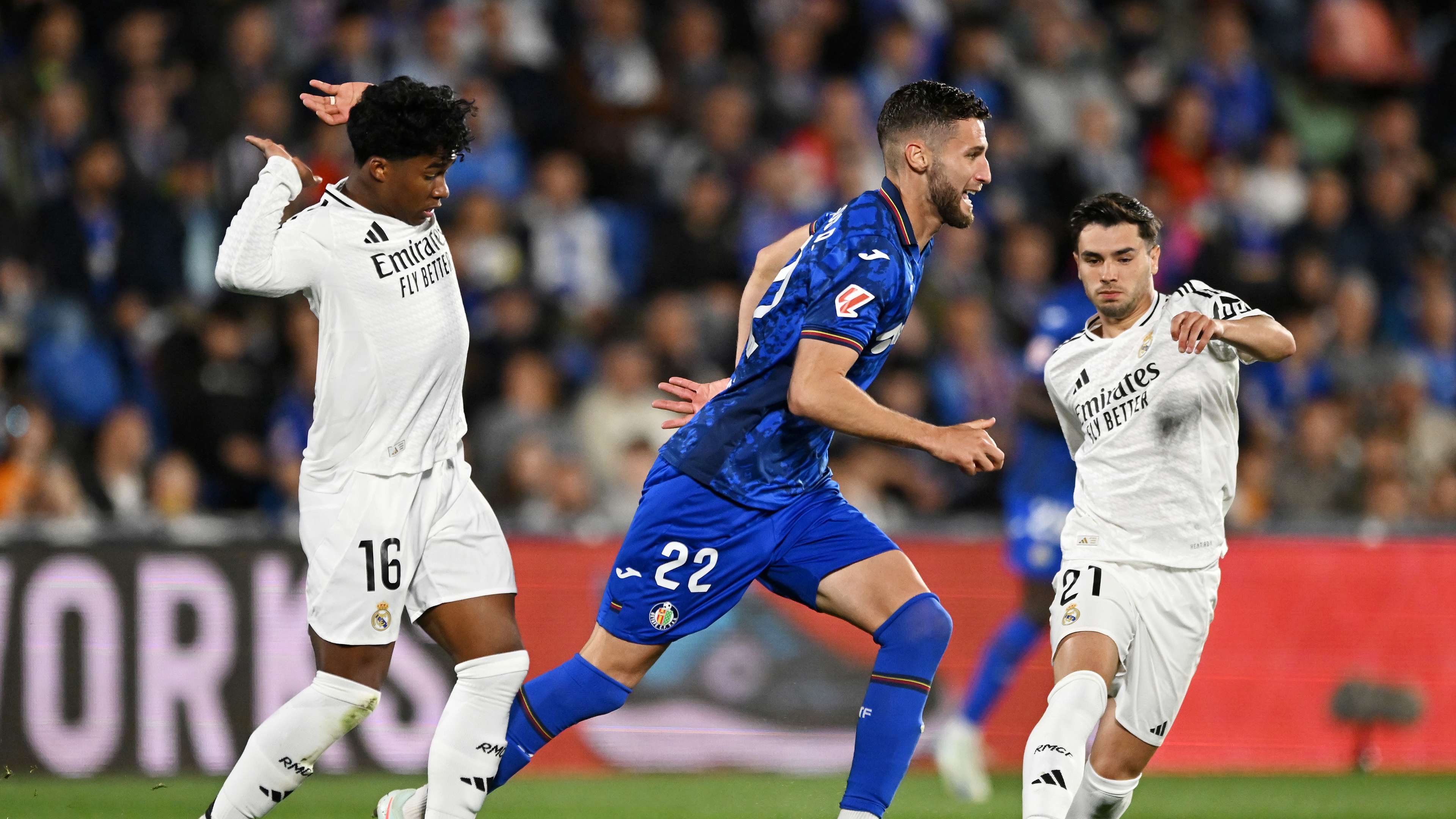 Real Madrid star leads the scene: Milan plan two heavyweight deals  