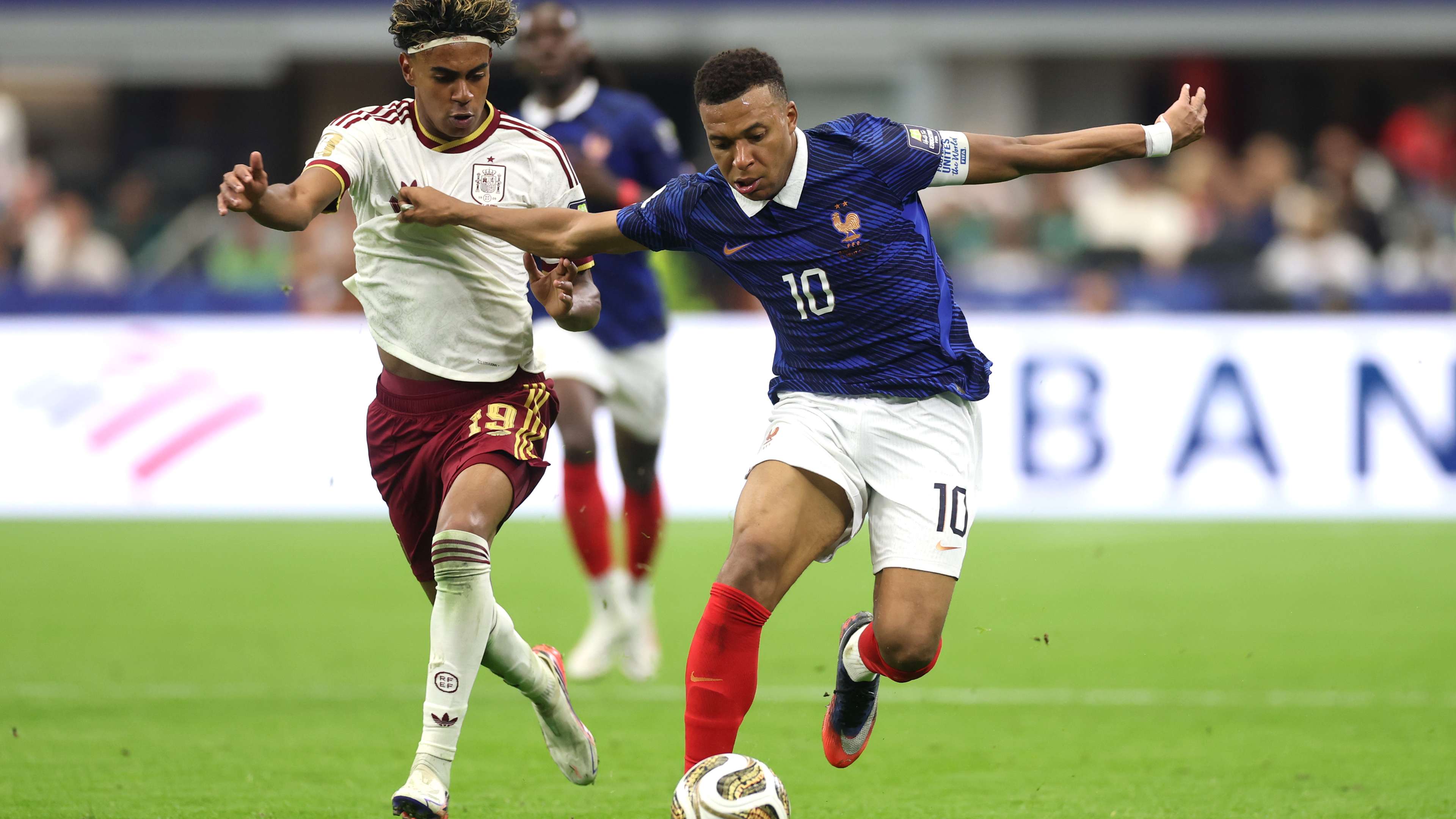 "Before the London ceremony": French poll embarrasses Yamal and puts Mbappe on the Ballon d'Or throne  