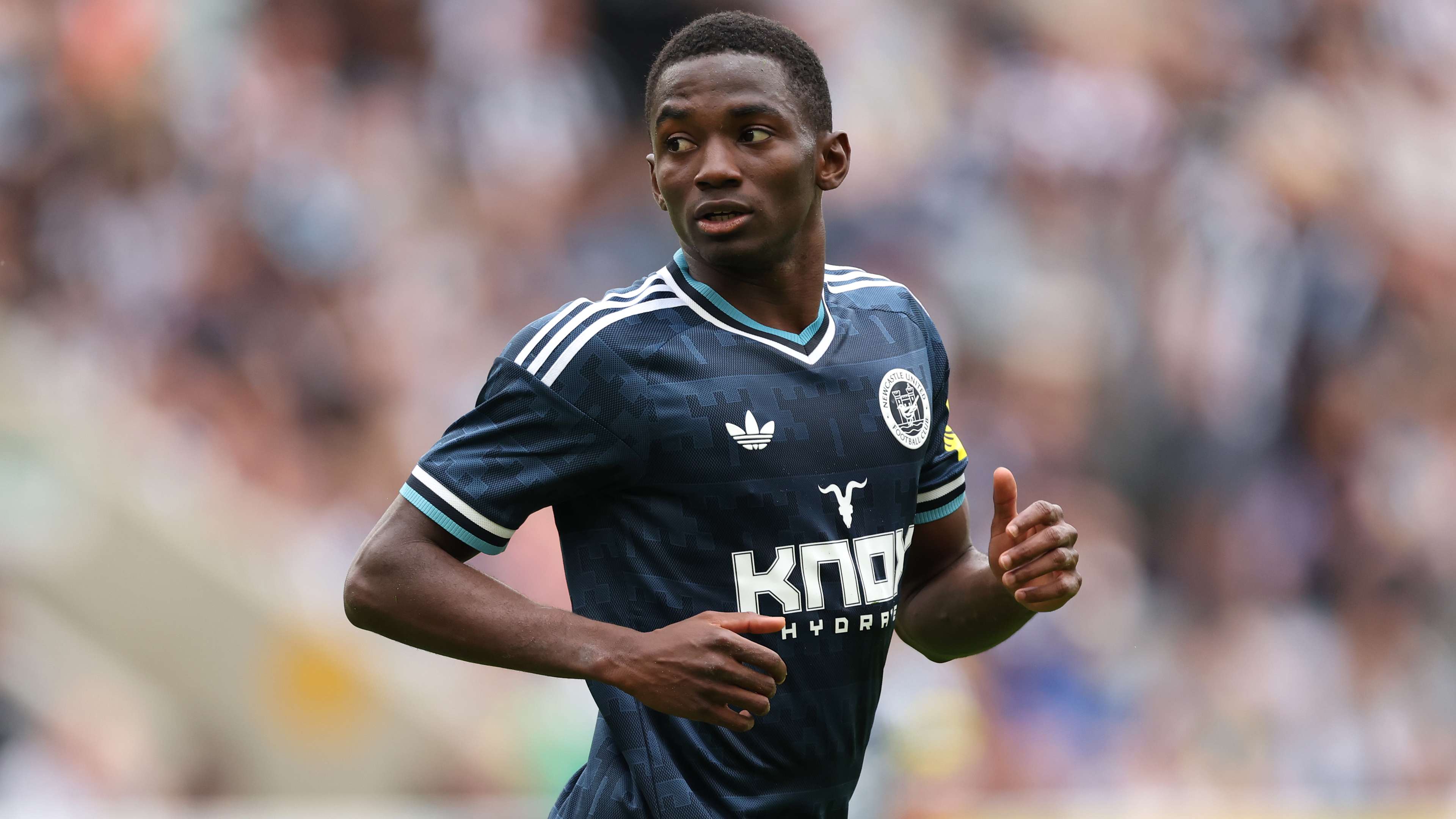 Man Utd join Arsenal and Spurs in race for Newcastle winger Toure  