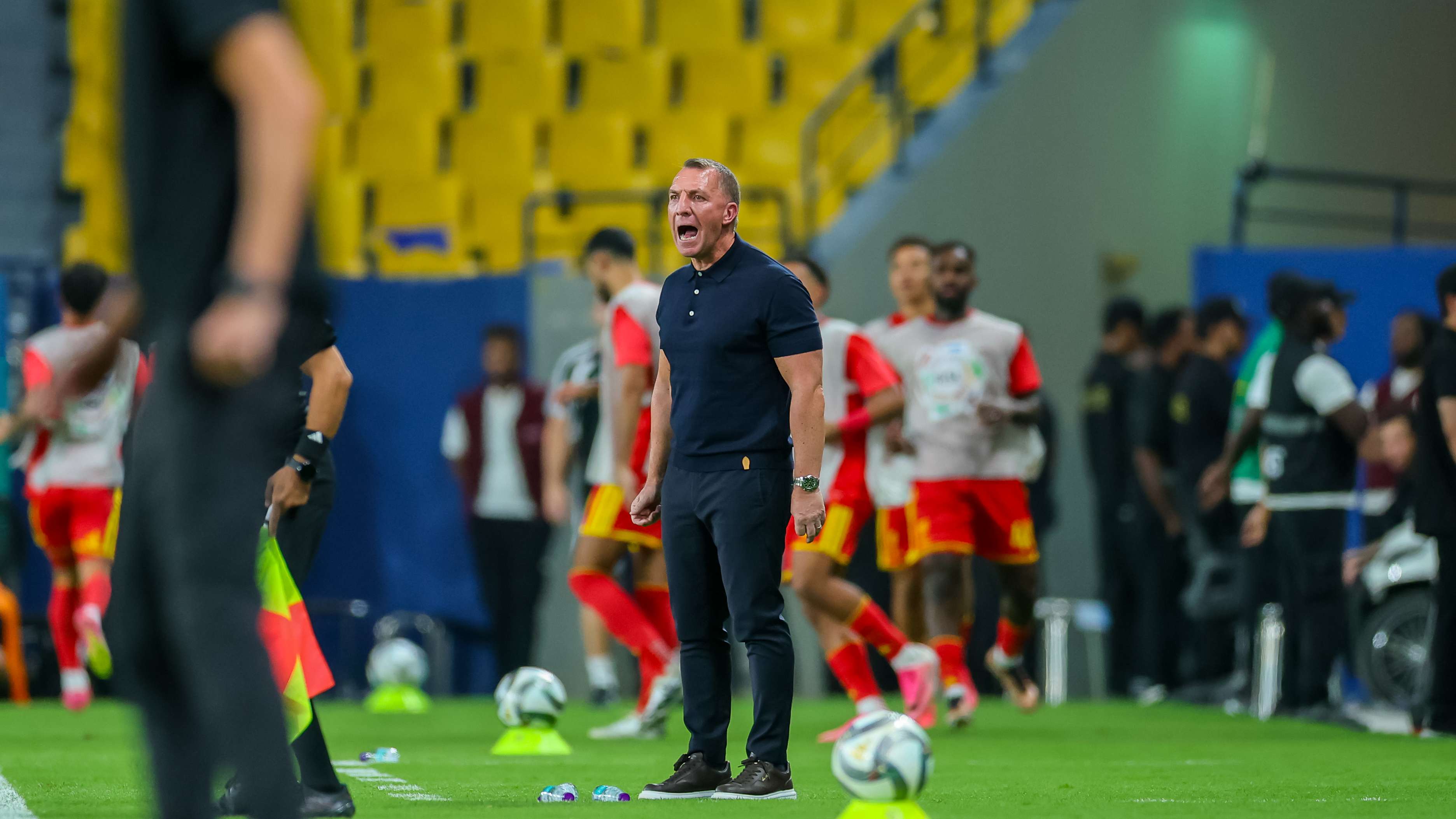 Al-Qadsiah coach challenges Al-Hilal: we are at the top and fear no one  