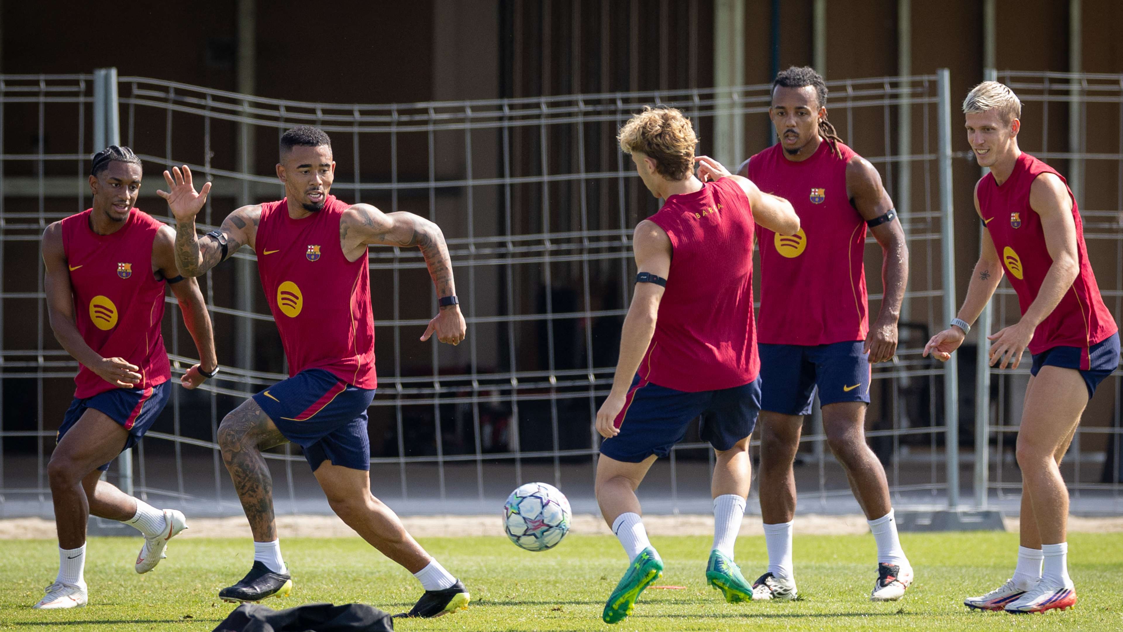 Stunning deal: Bayern Munich move strongly to sign Barcelona star  