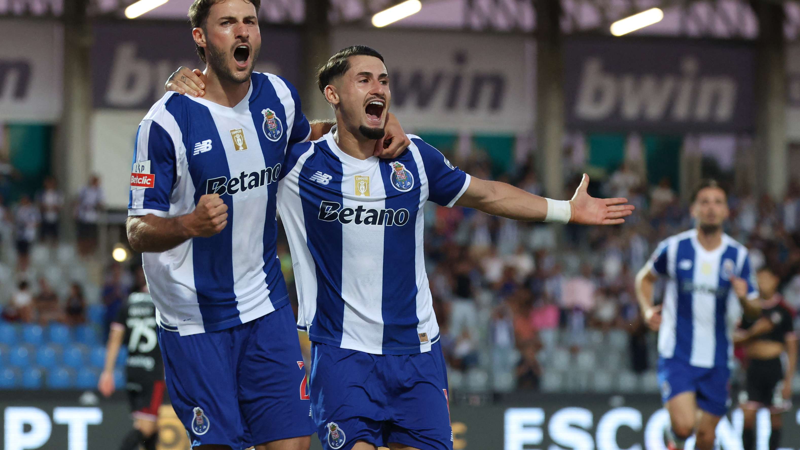 AC Milan: how is Gimenez getting on at Porto?  