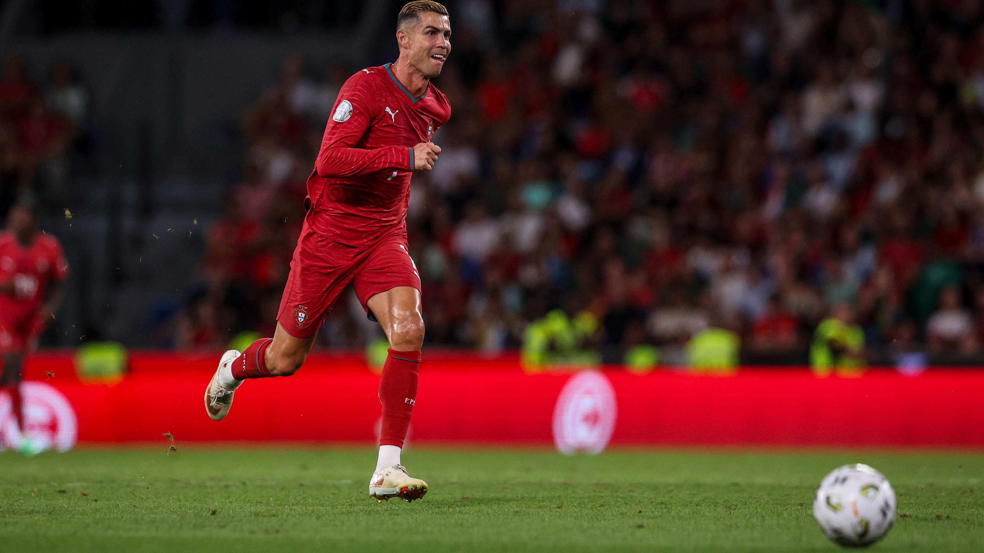 In the style of Messi: the truth about Cristiano playing a farewell match with Portugal  