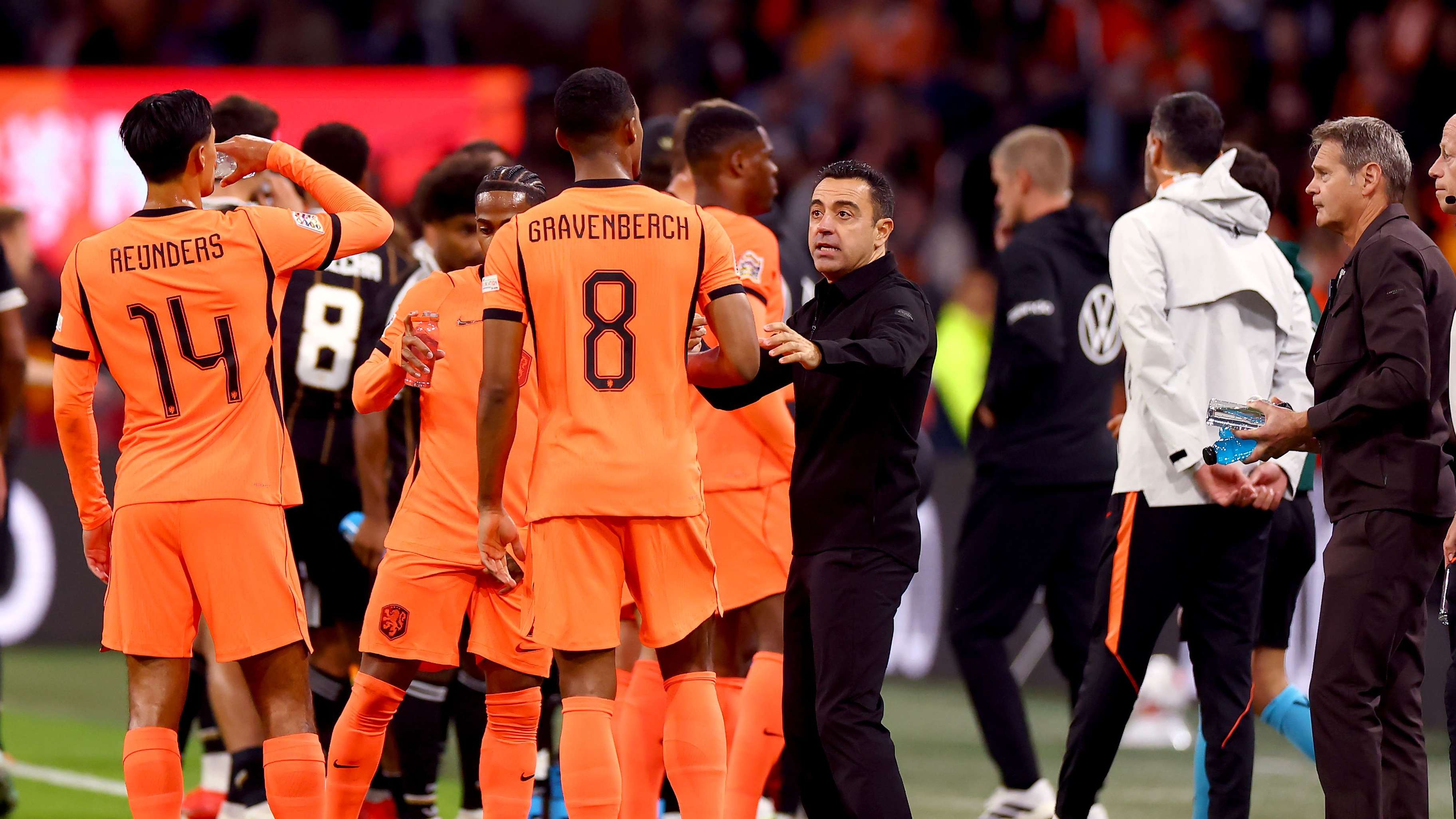 The secret in 30 passes: Xavi brings Barcelona's magic to the Netherlands  