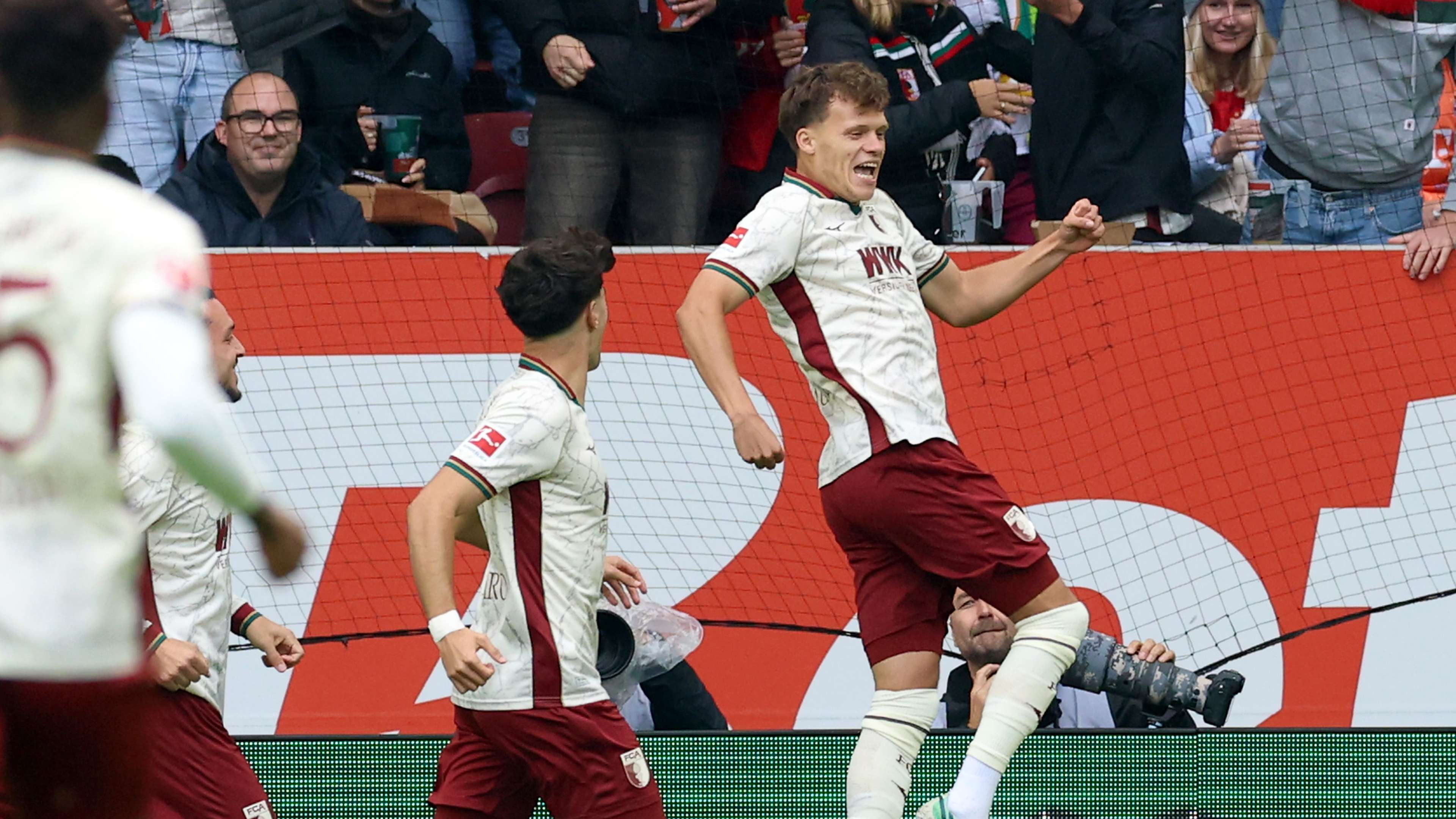 'I am proud of the whole stadium!' – Manuel Baum reacts as Augsburg shock Bayern Munich  